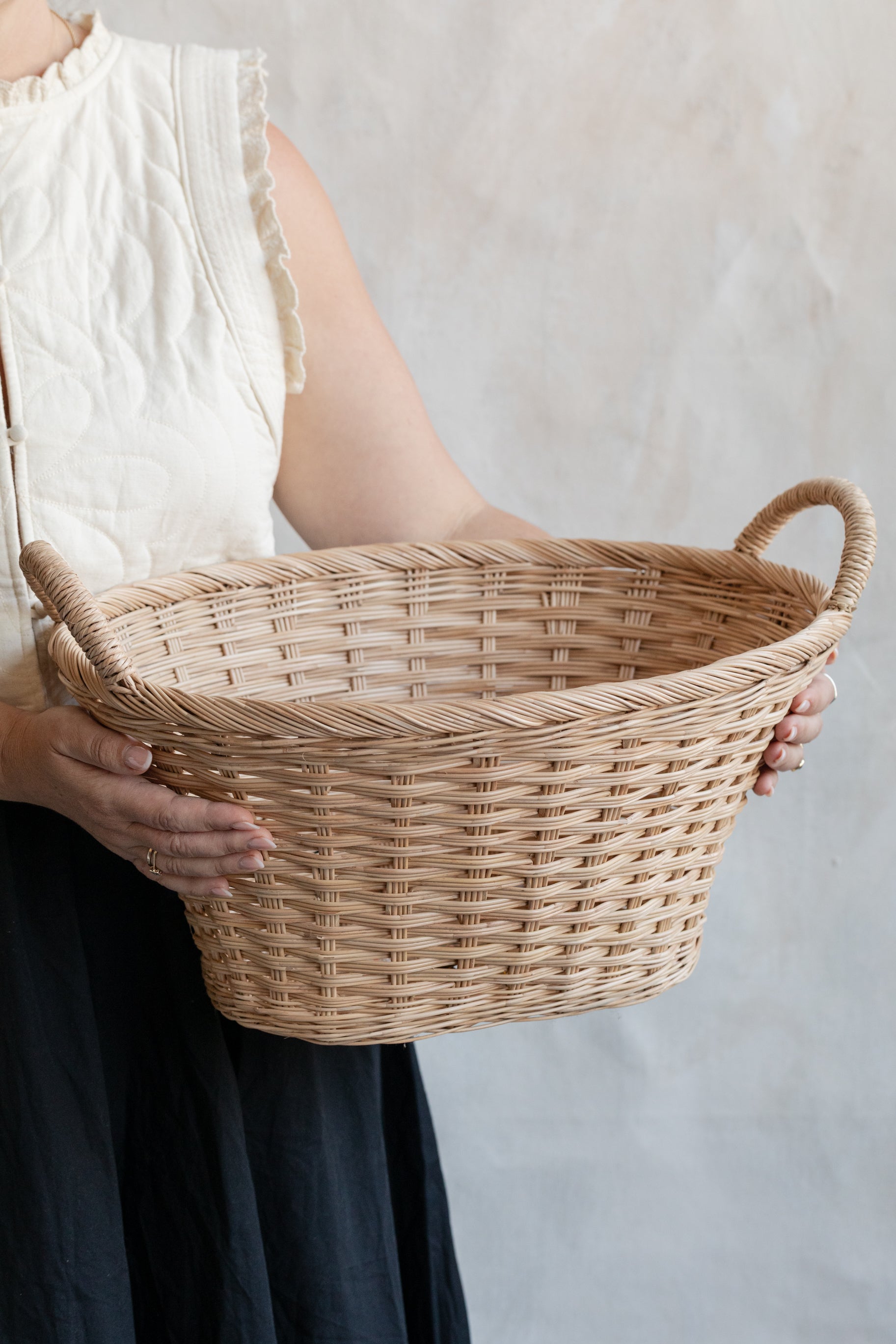 small_oval_basket.jpg
