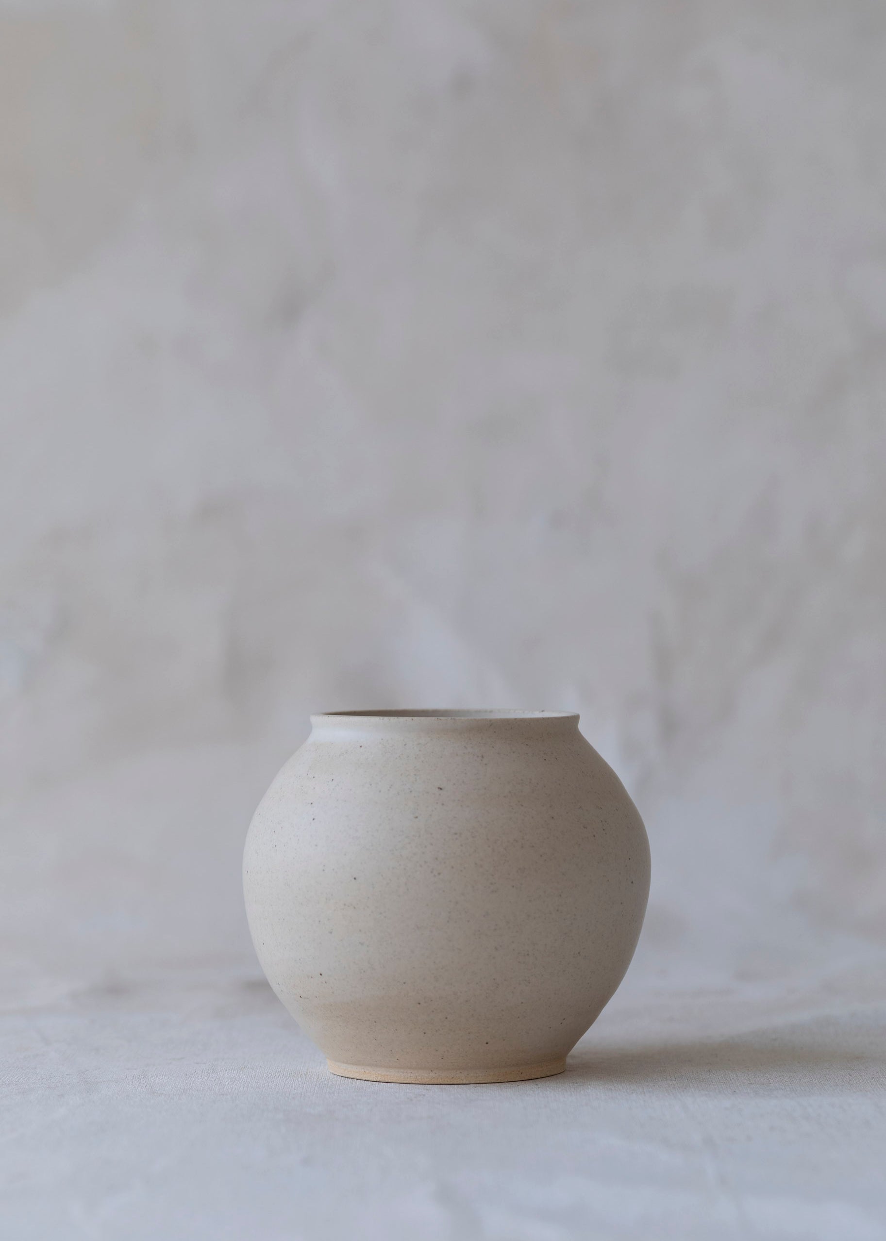 speckled_moon_vase-3.jpg