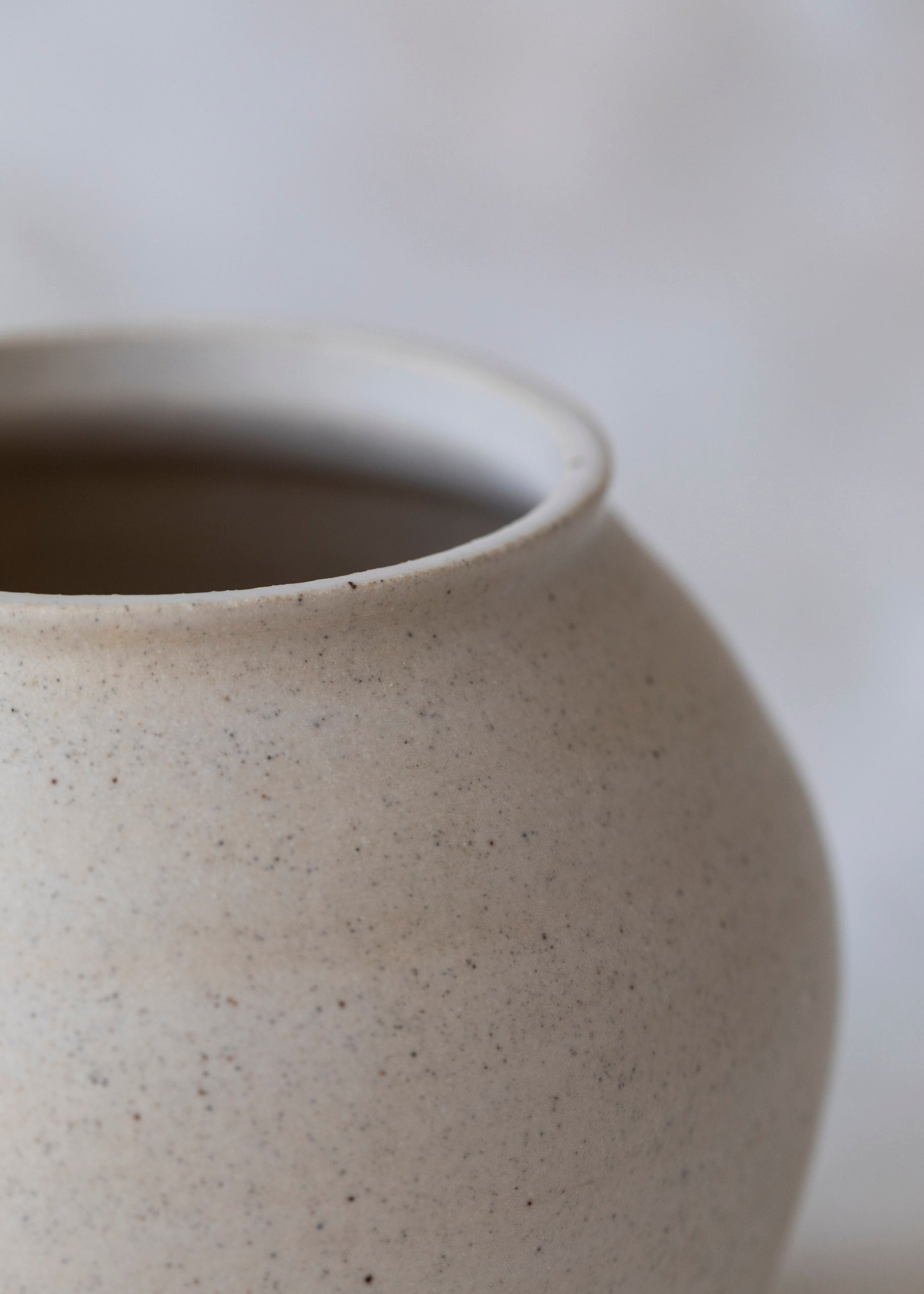 speckled_moon_vase.jpg