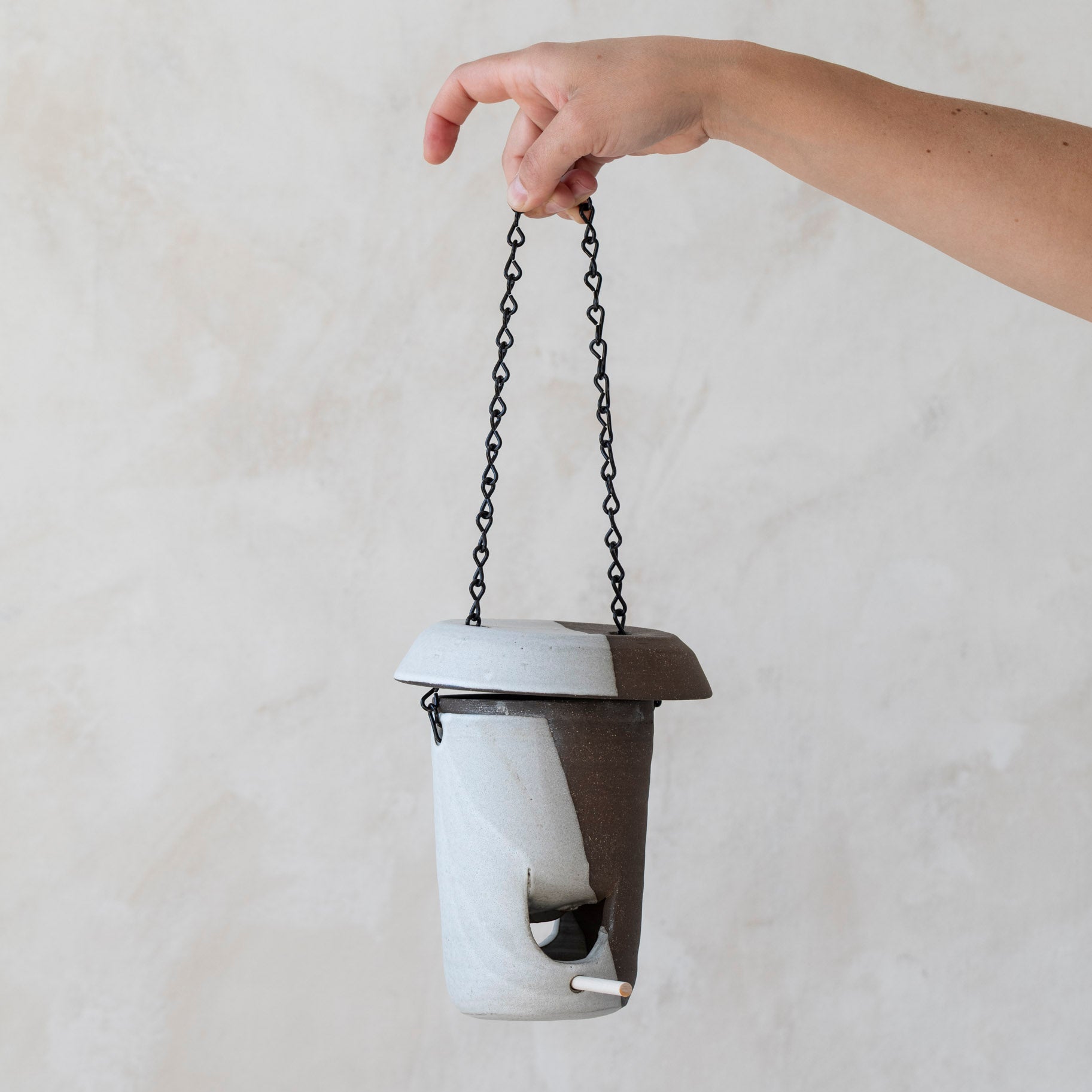 stoneware_bird_feeder-2.jpg
