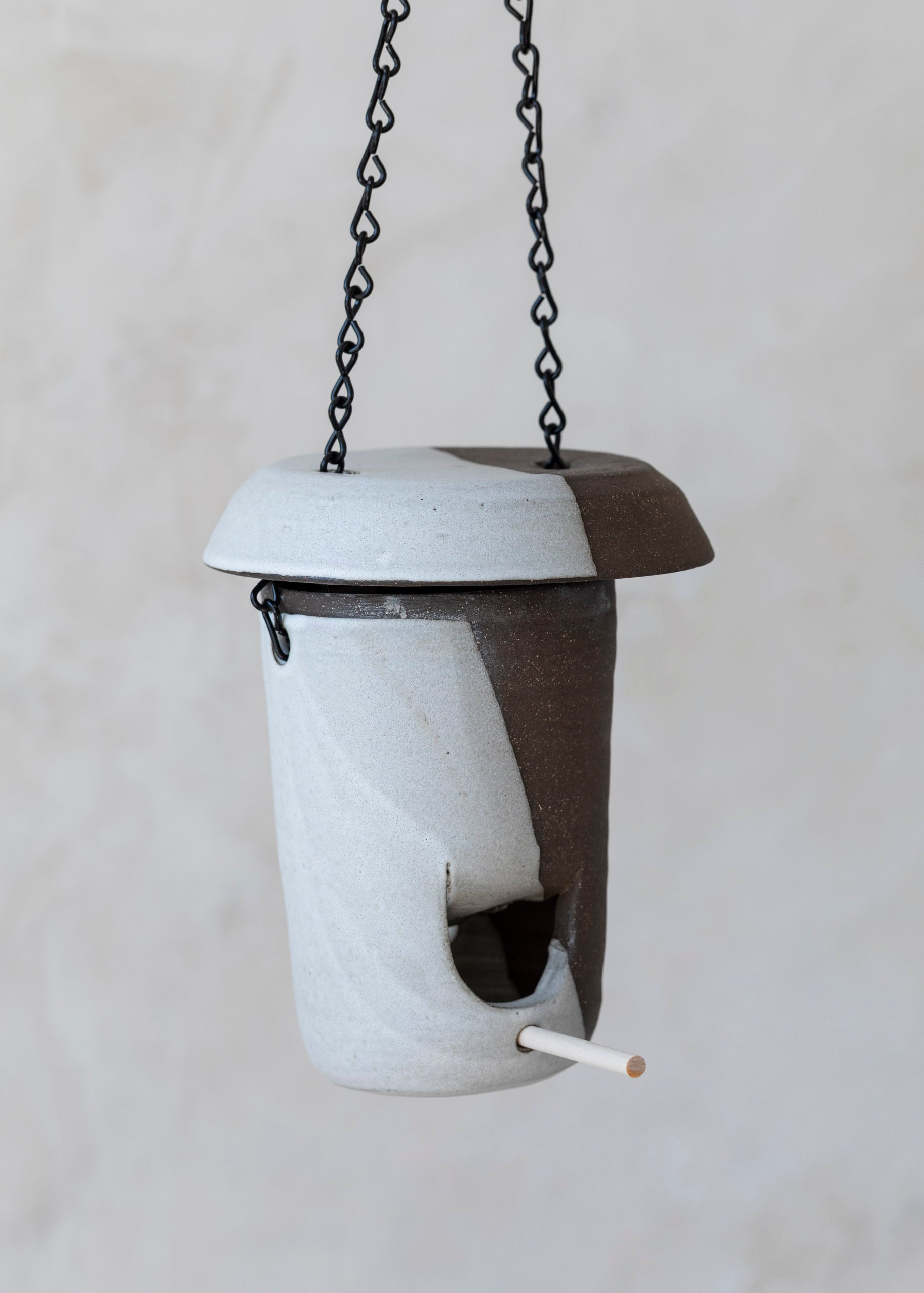 stoneware_bird_feeder-3.jpg
