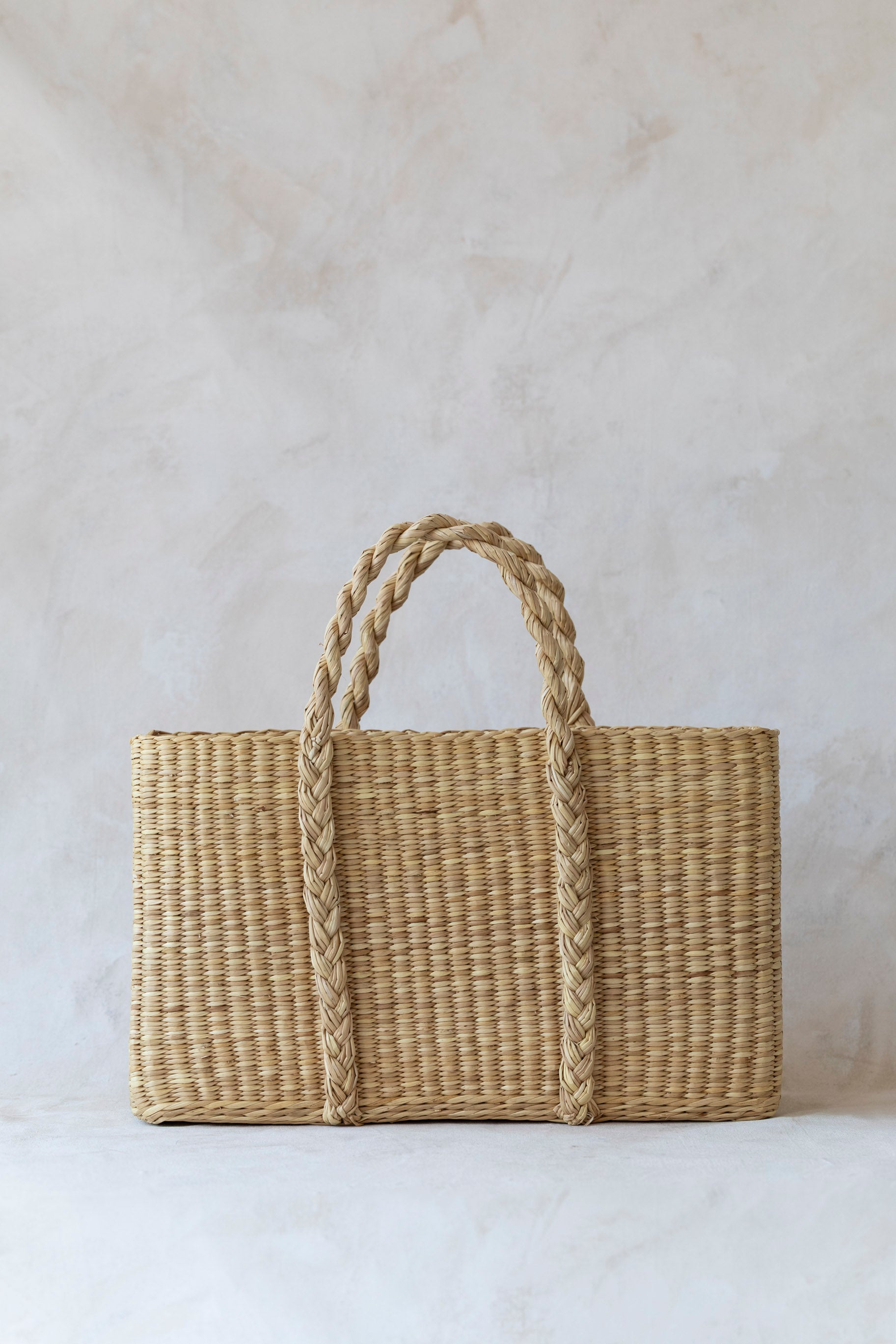 Verano Tote Basket