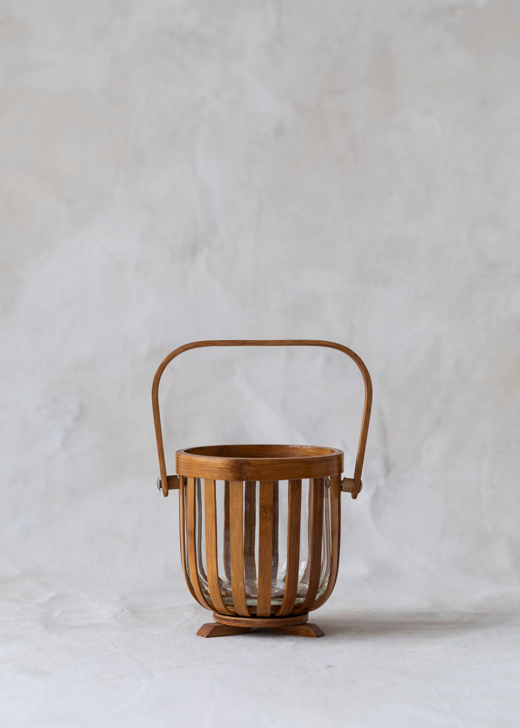 vintage_basket_vase-2.jpg