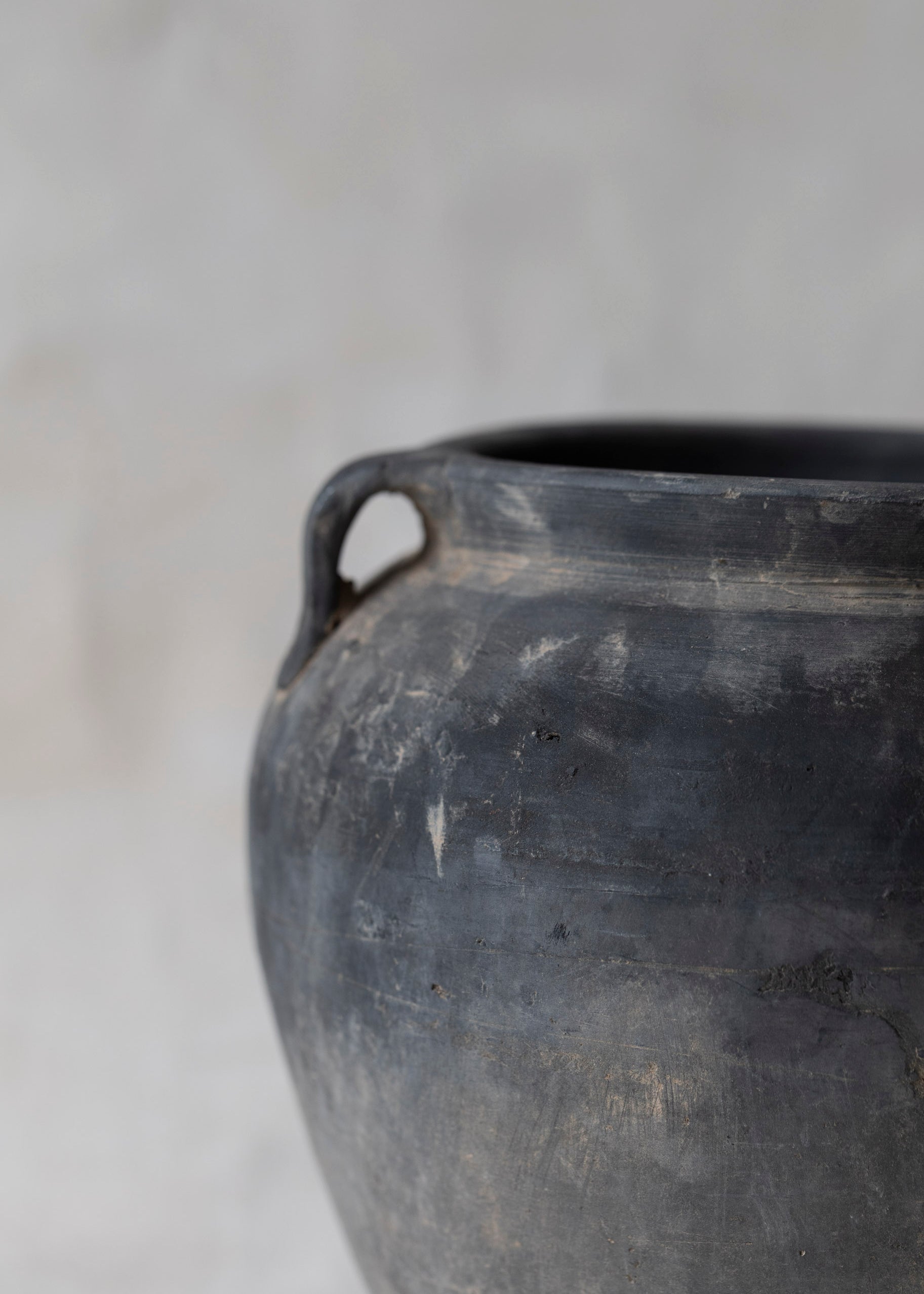 vintage_blue_gray_handled_pot-2.jpg