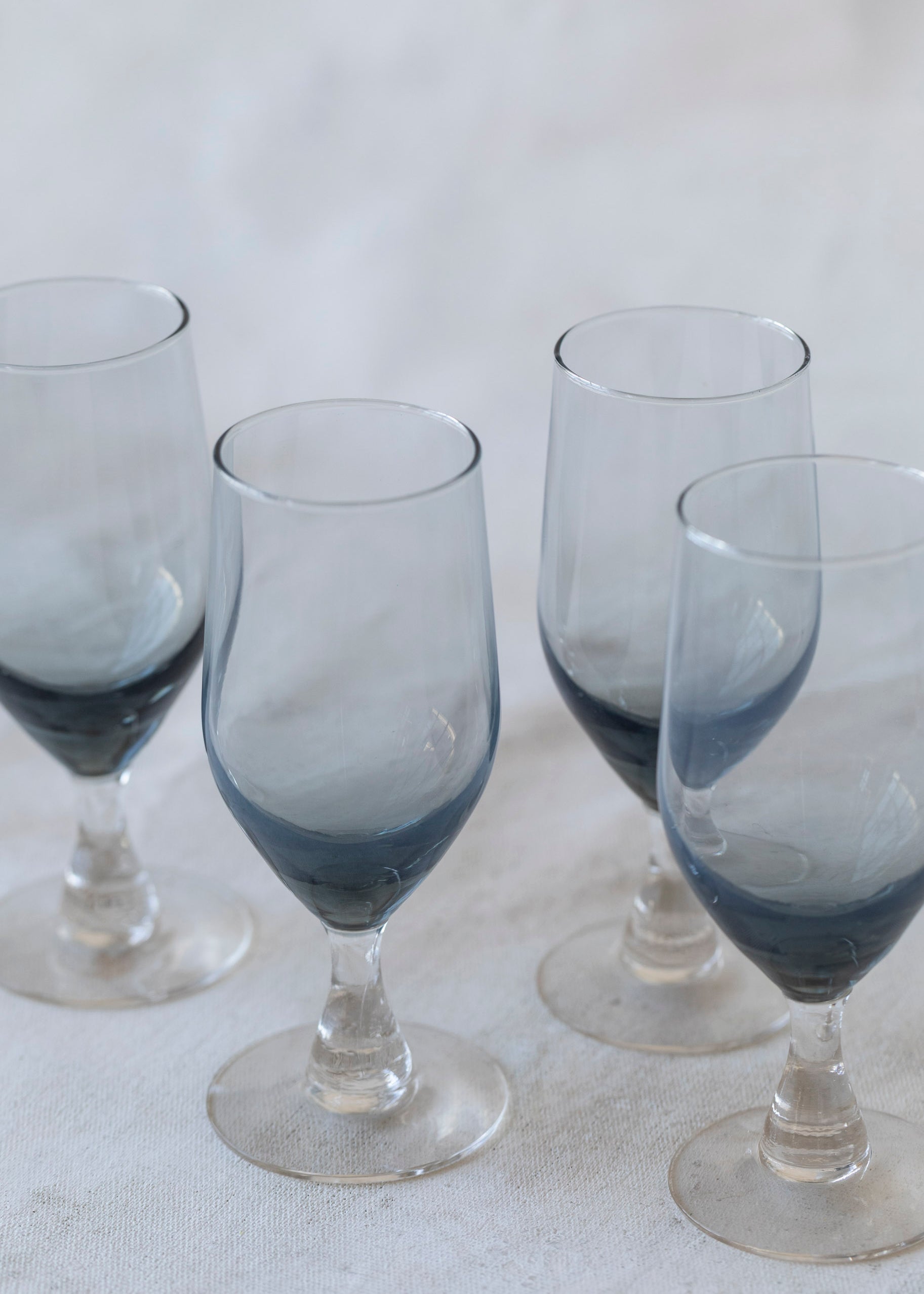 vintage_blue_wine_glasses-3.jpg
