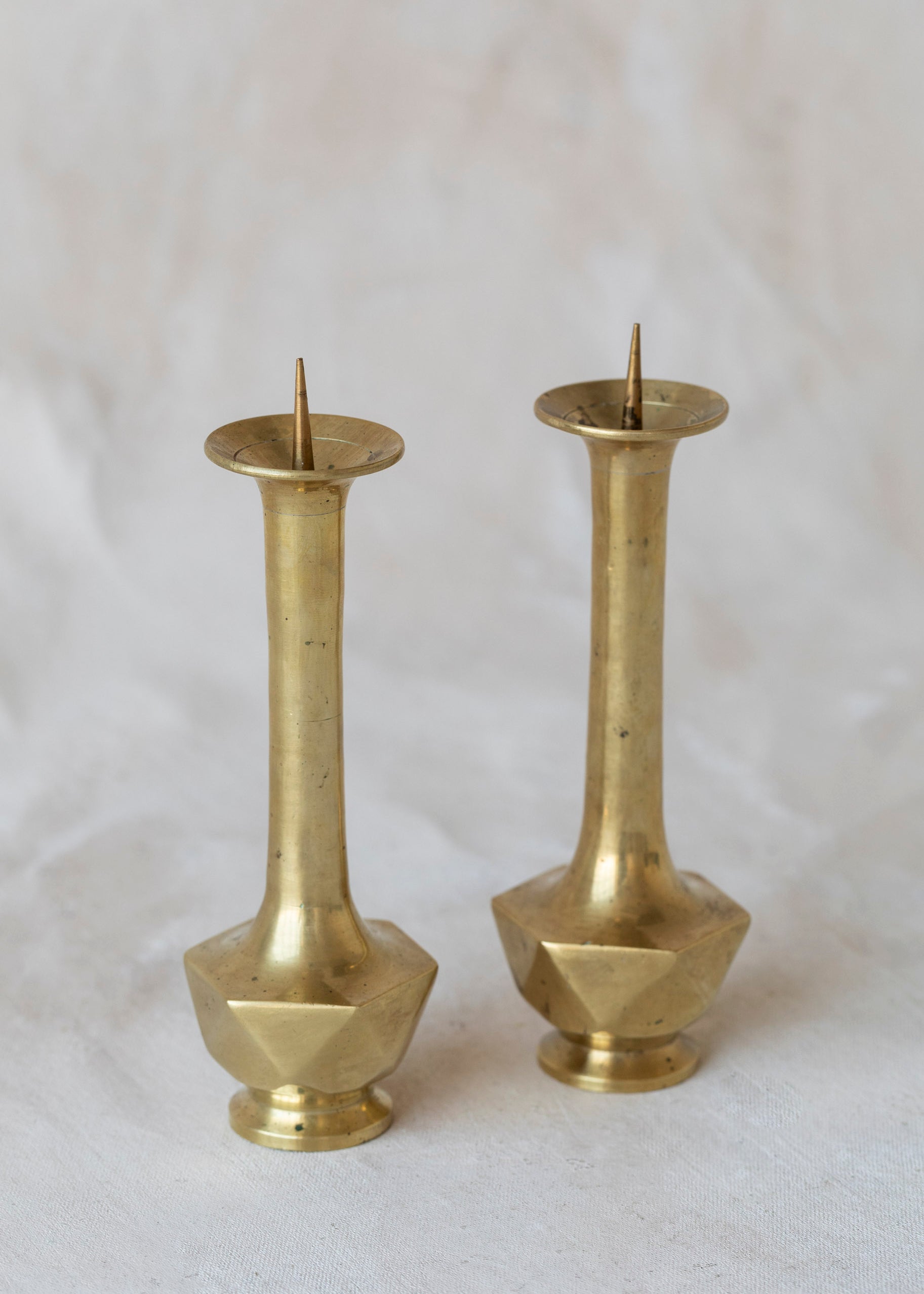 vintage_brass_geometric_candlesticks-2.jpg