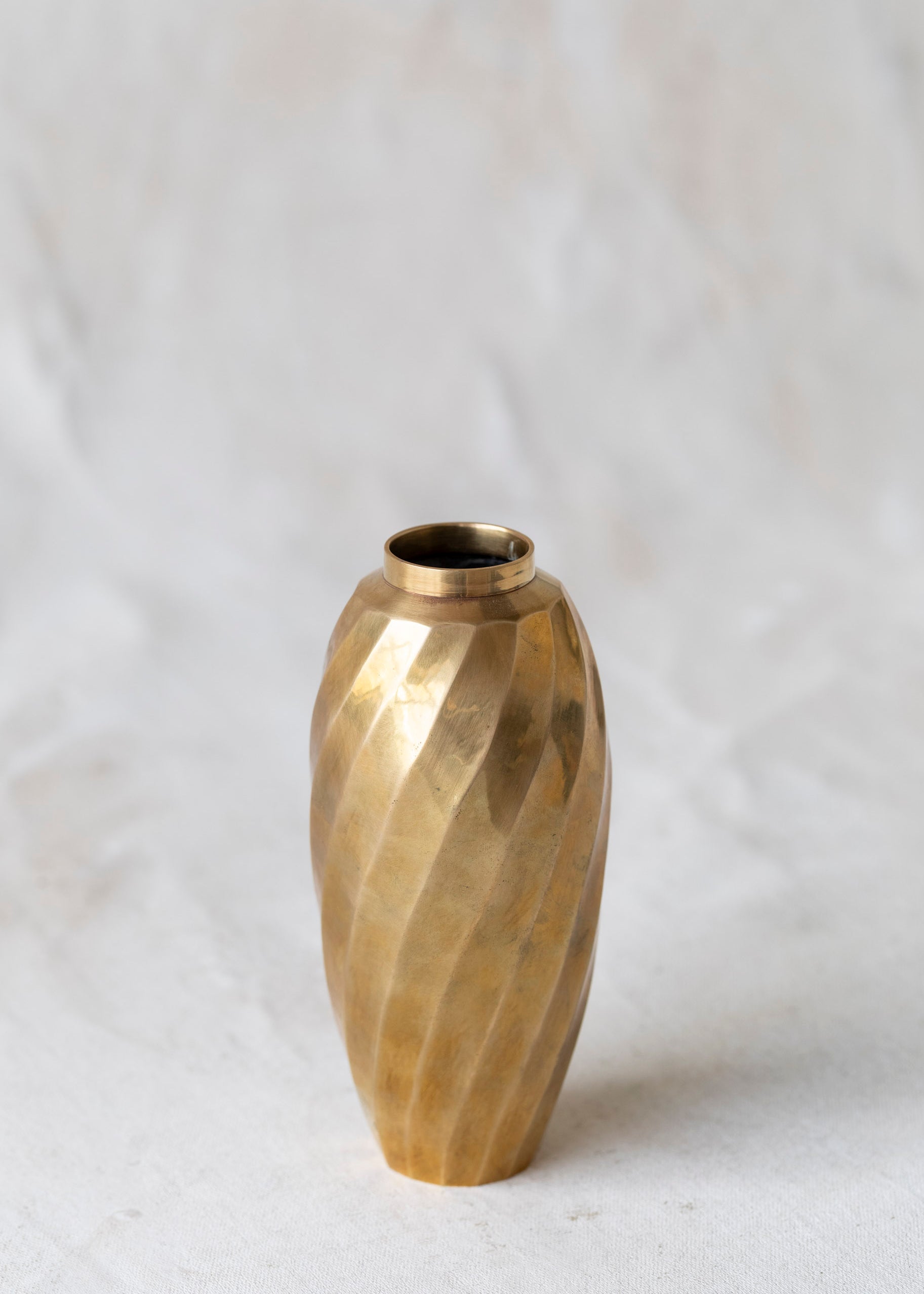 vintage_brass_swirl_vase-2.jpg