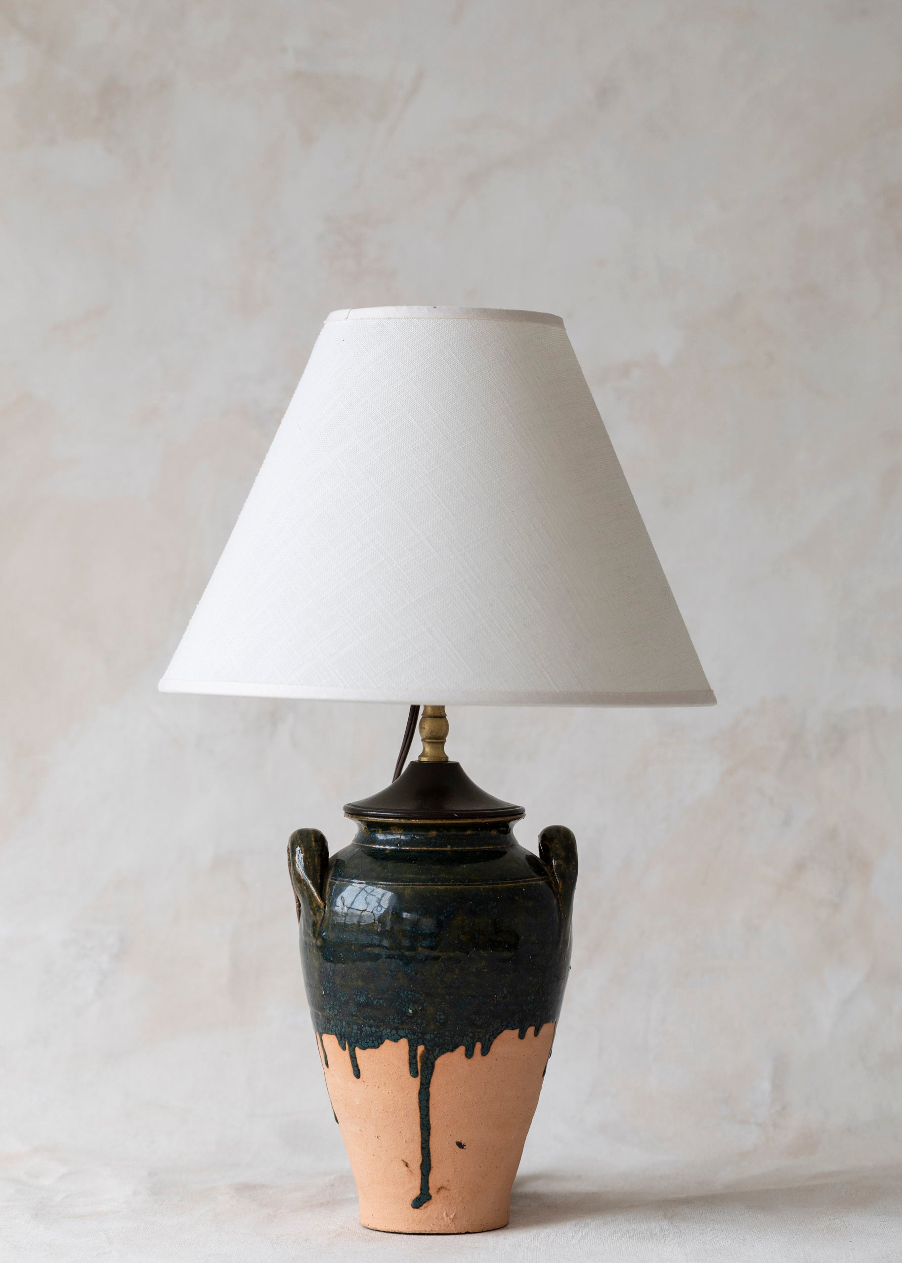 vintage_ceramic_lamp_linen_shade-2.jpg