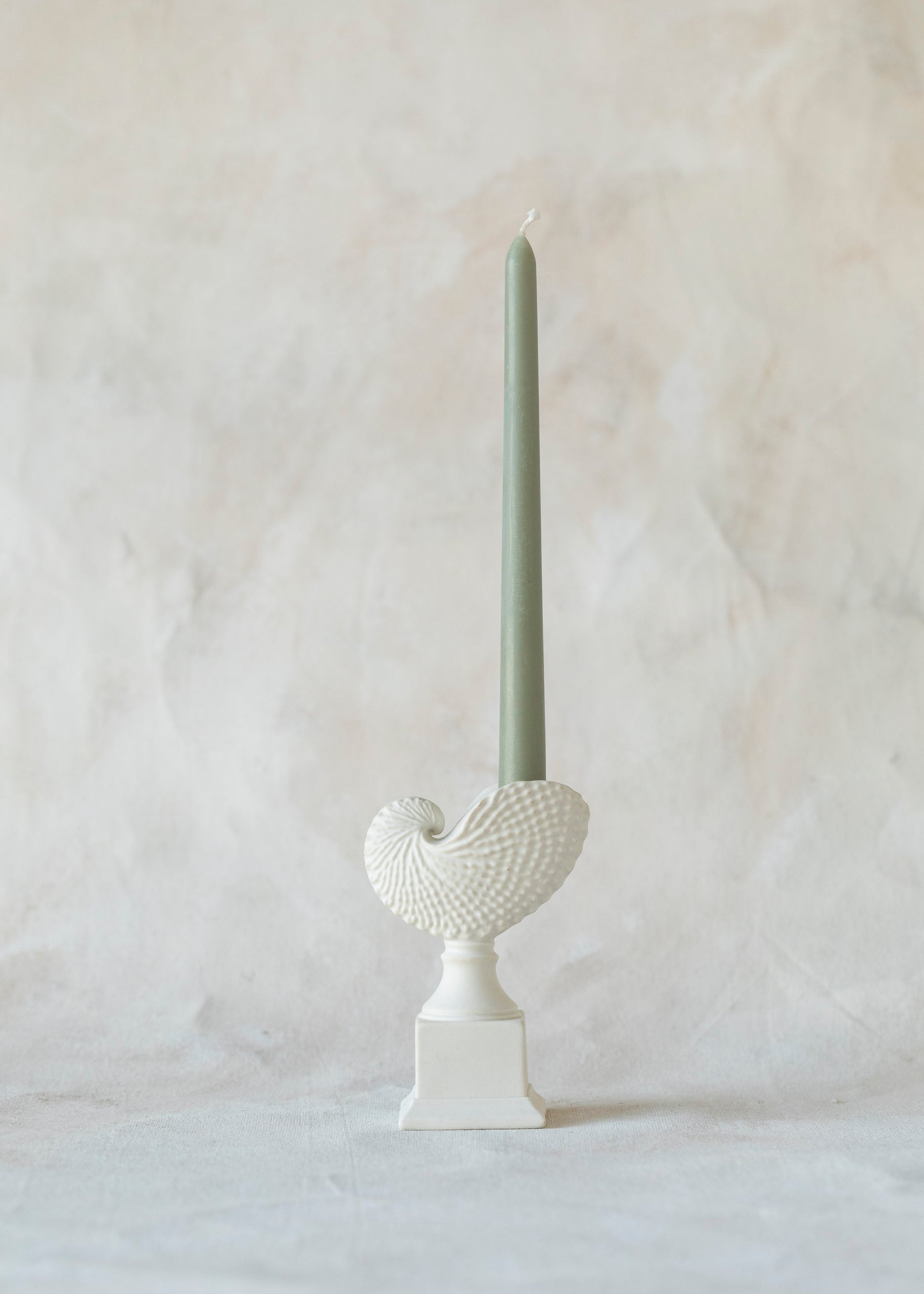 vintage_ceramic_shell_candlestick-3.jpg