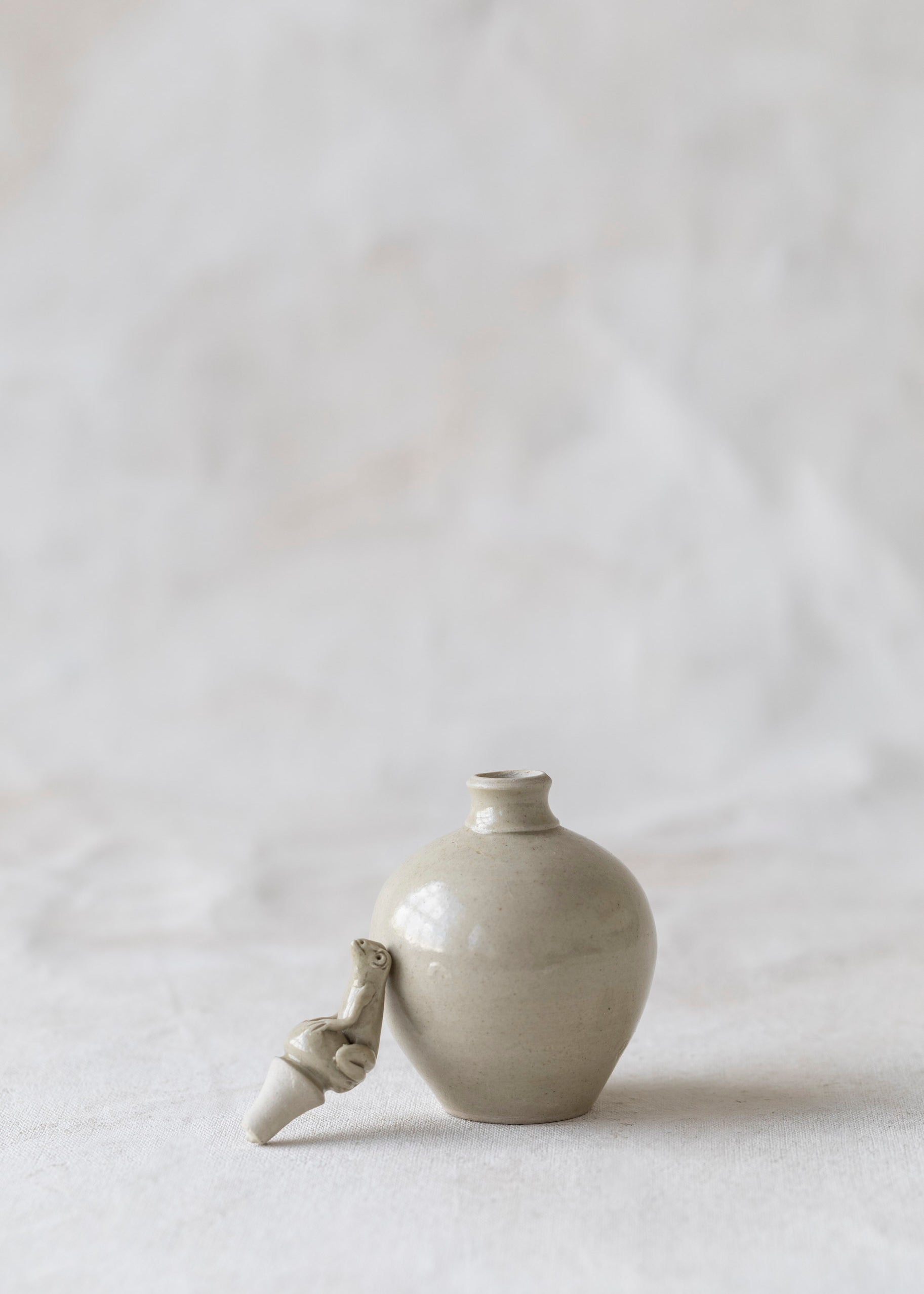 vintage_frog_jar-3.jpg
