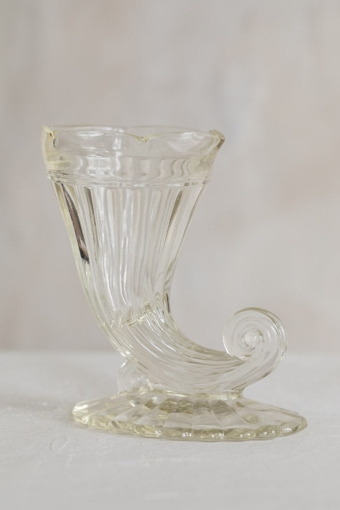 vintage_glass_cornucopia_vase-2.jpg