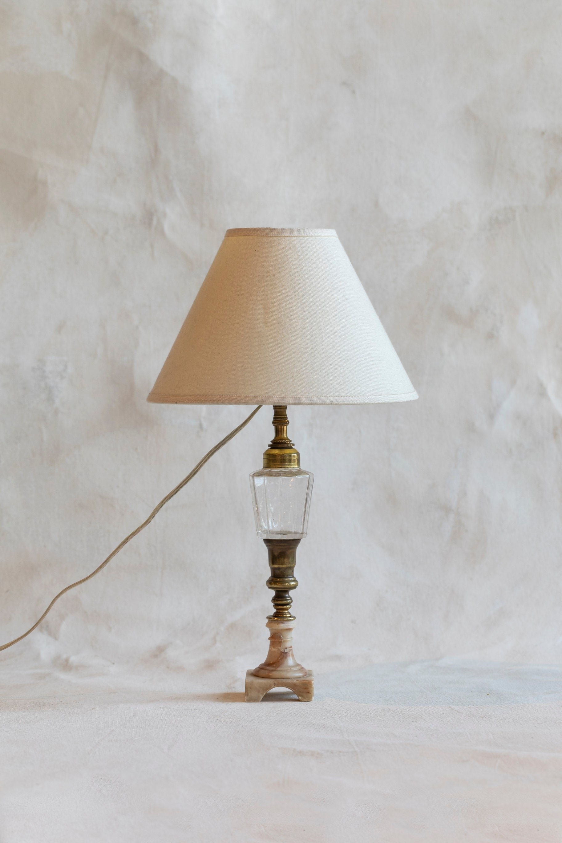 vintage_glass_marble_base_table_lamp-2.jpg
