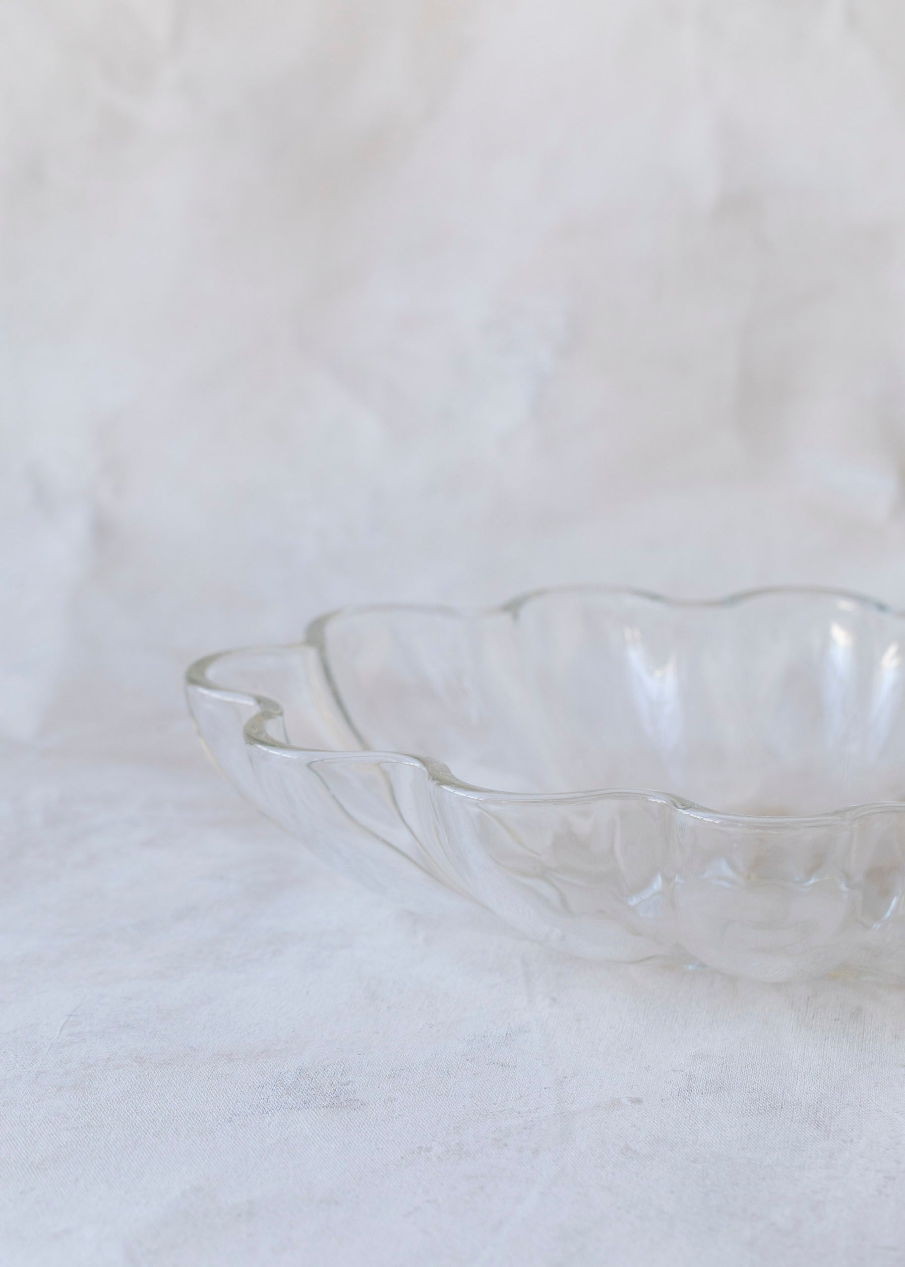 vintage_glass_scalloped_oval_bowl-2.jpg
