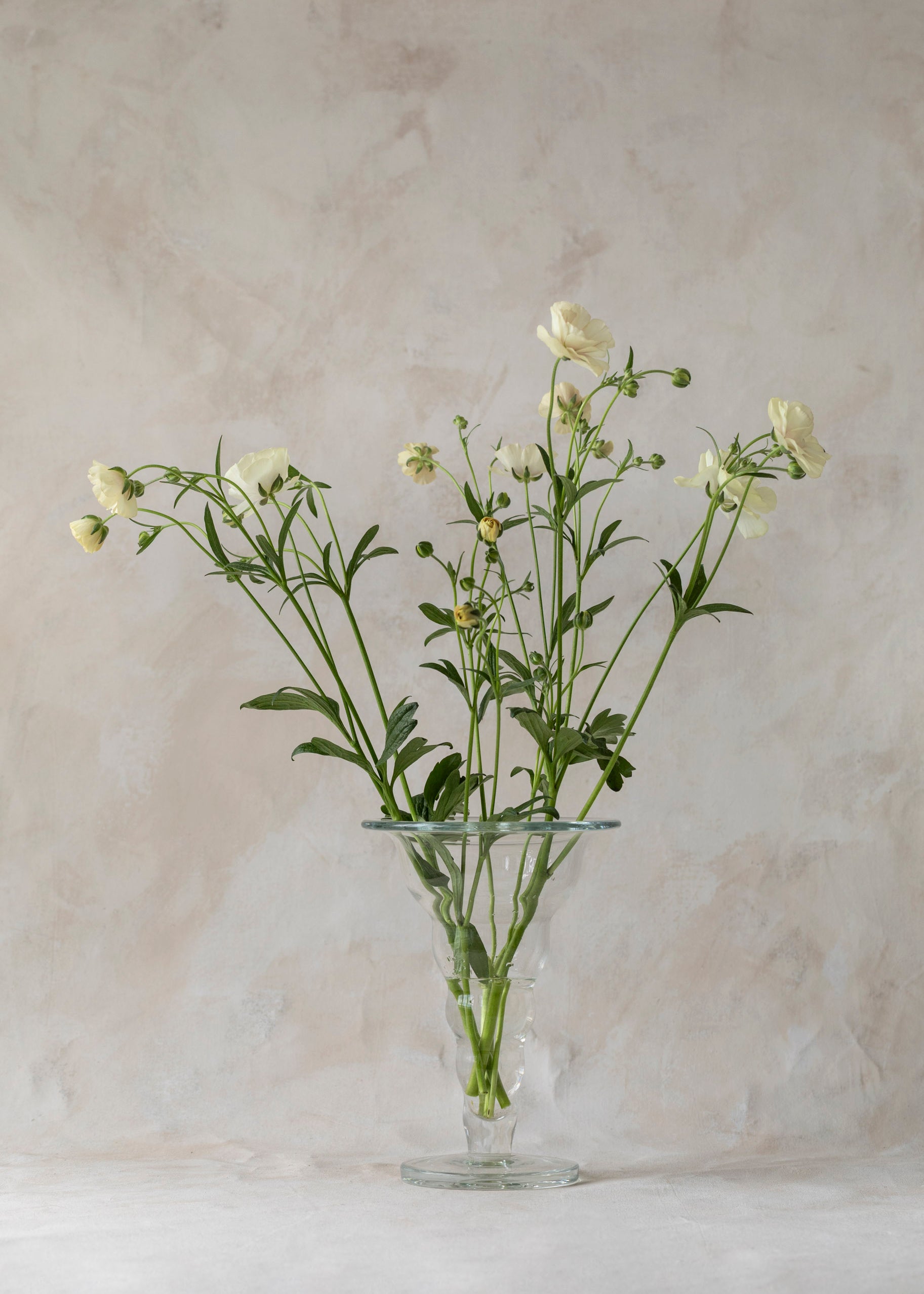 vintage_glass_tapered_wide_vase-2.jpg