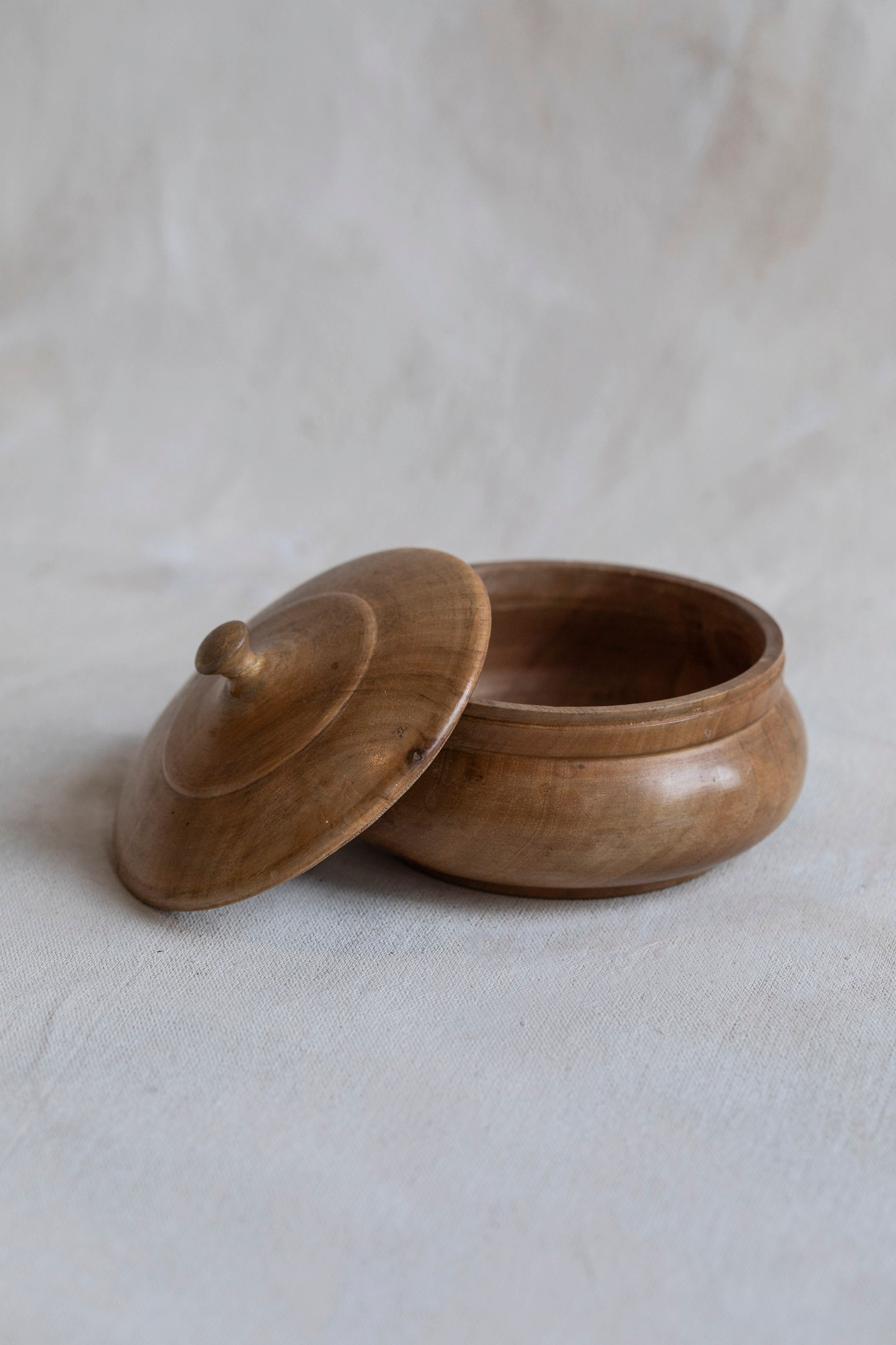 Vintage Round Wood Box