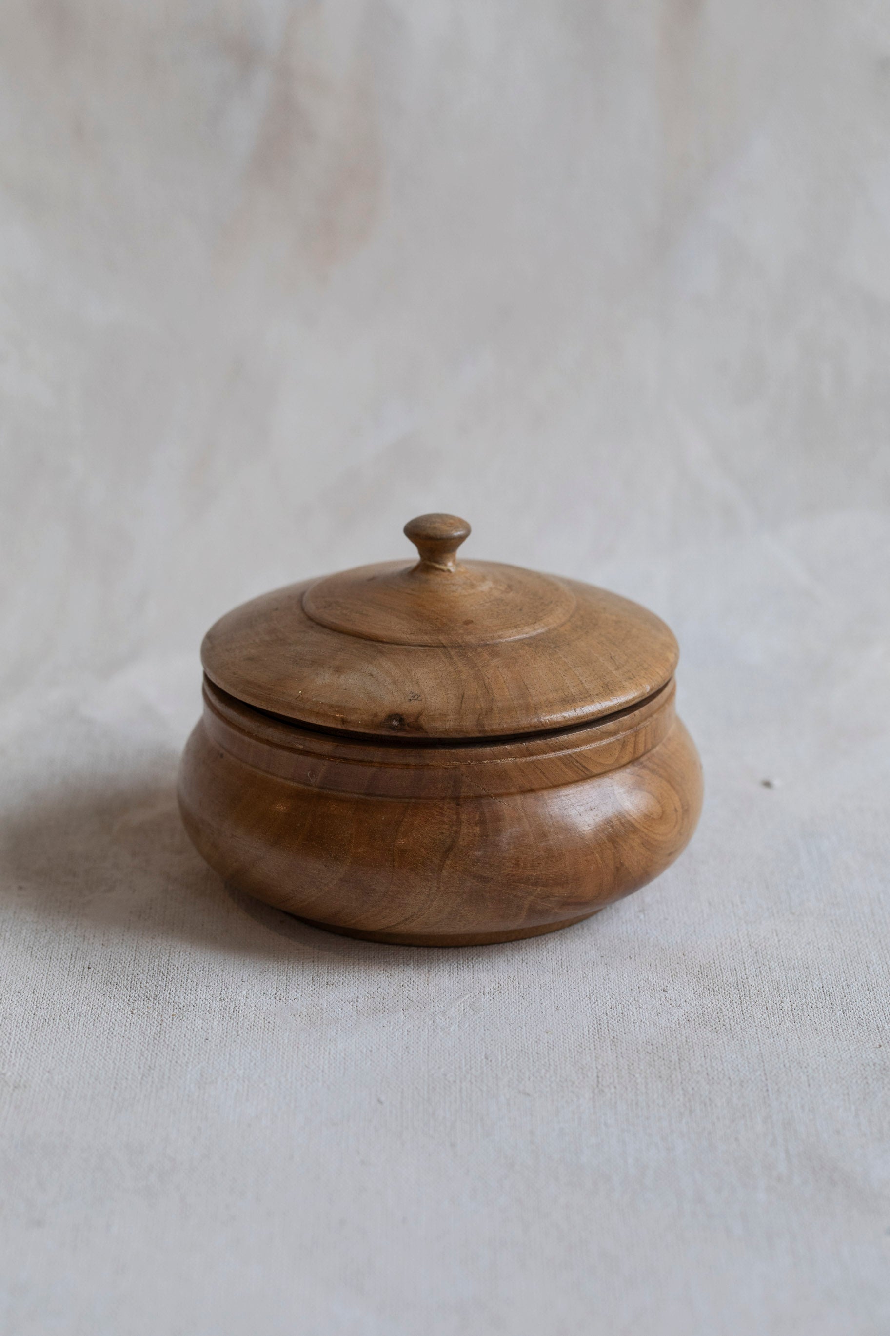 Vintage Round Wood Box