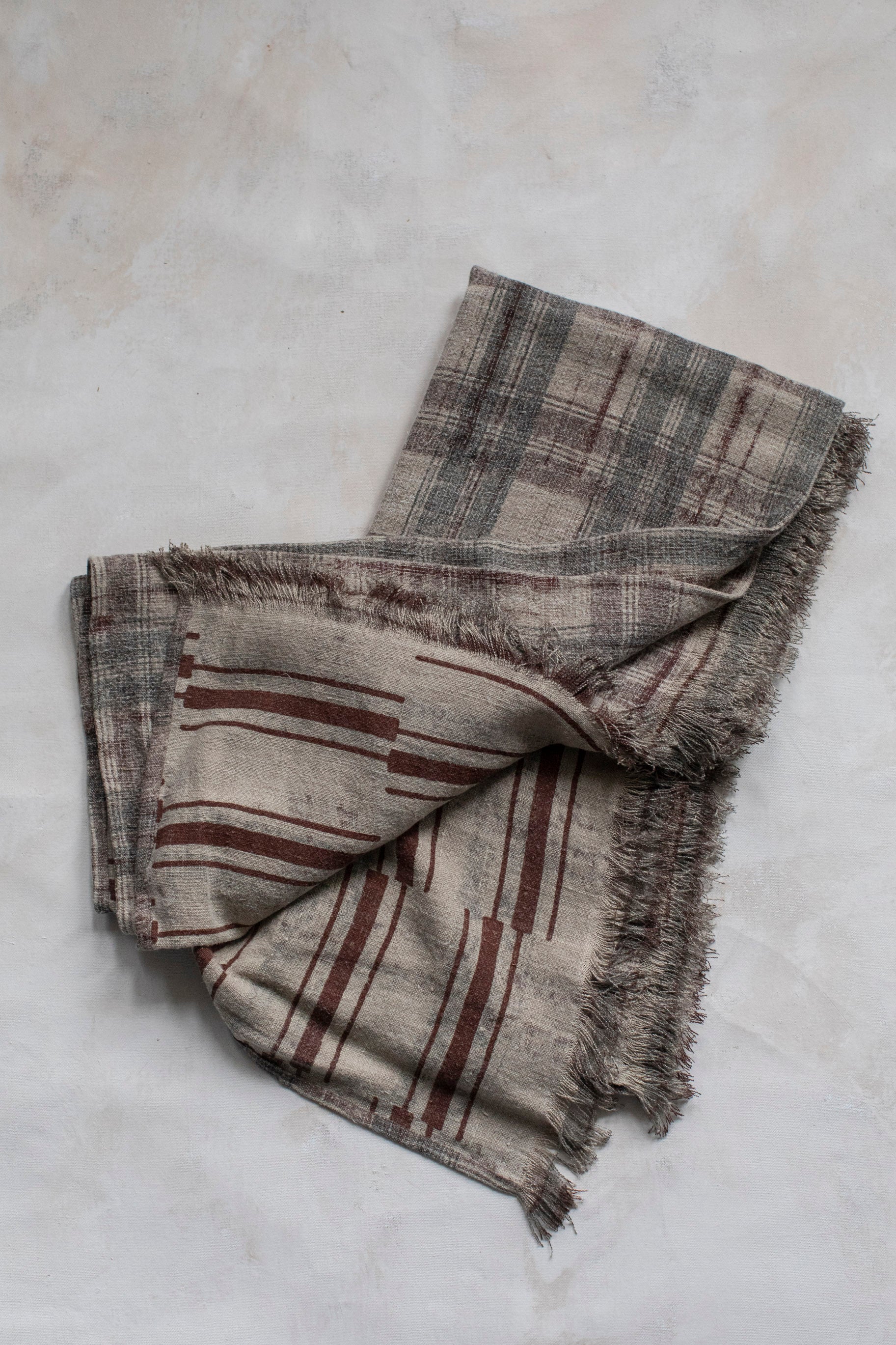 Vintage Linen Throw in Purple