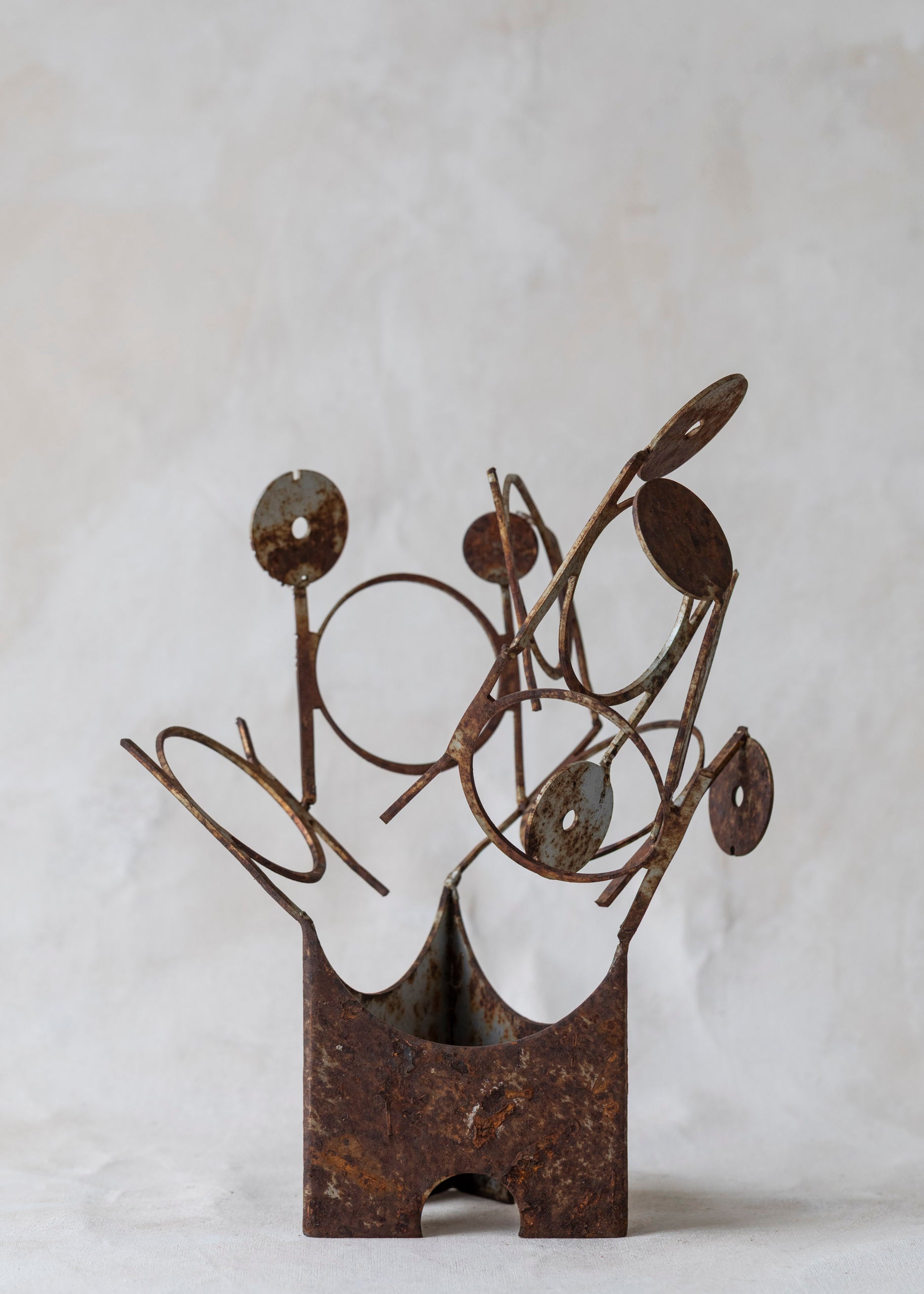 vintage_metal_circle_sculpture-2.jpg