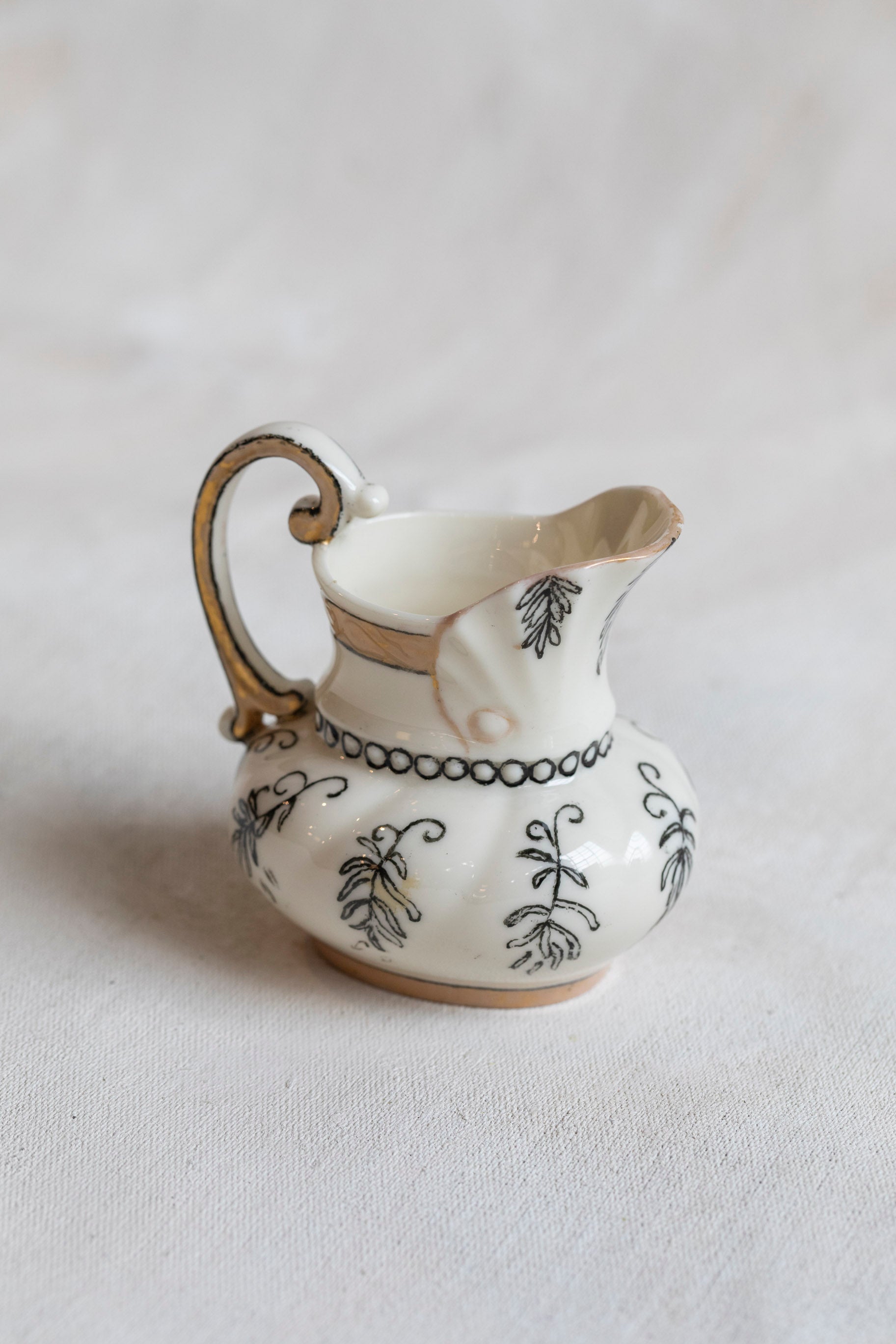 vintage_porcelain_handpainted_cream_server-2.jpg