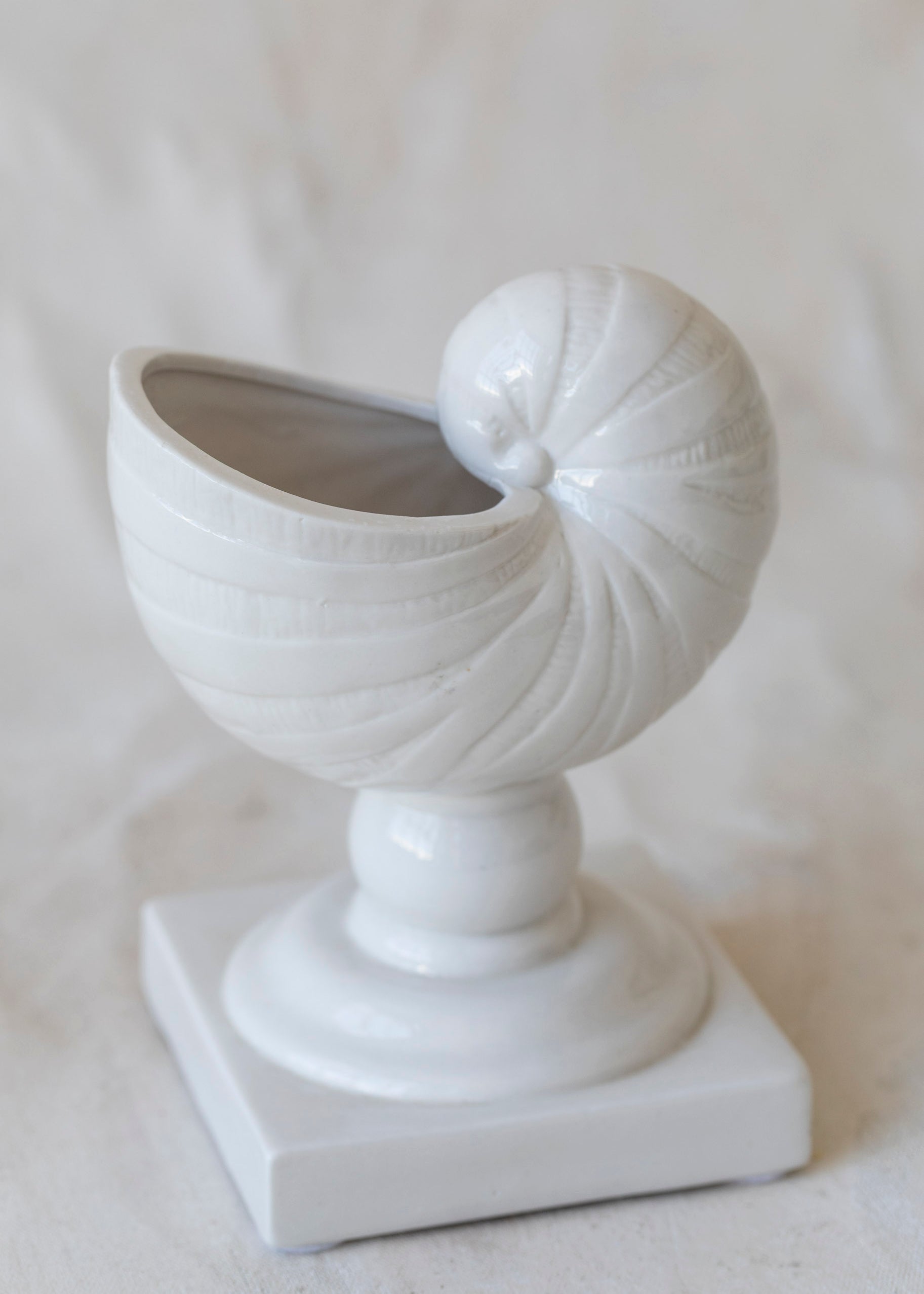 vintage_porcelain_shell_planter-2.jpg