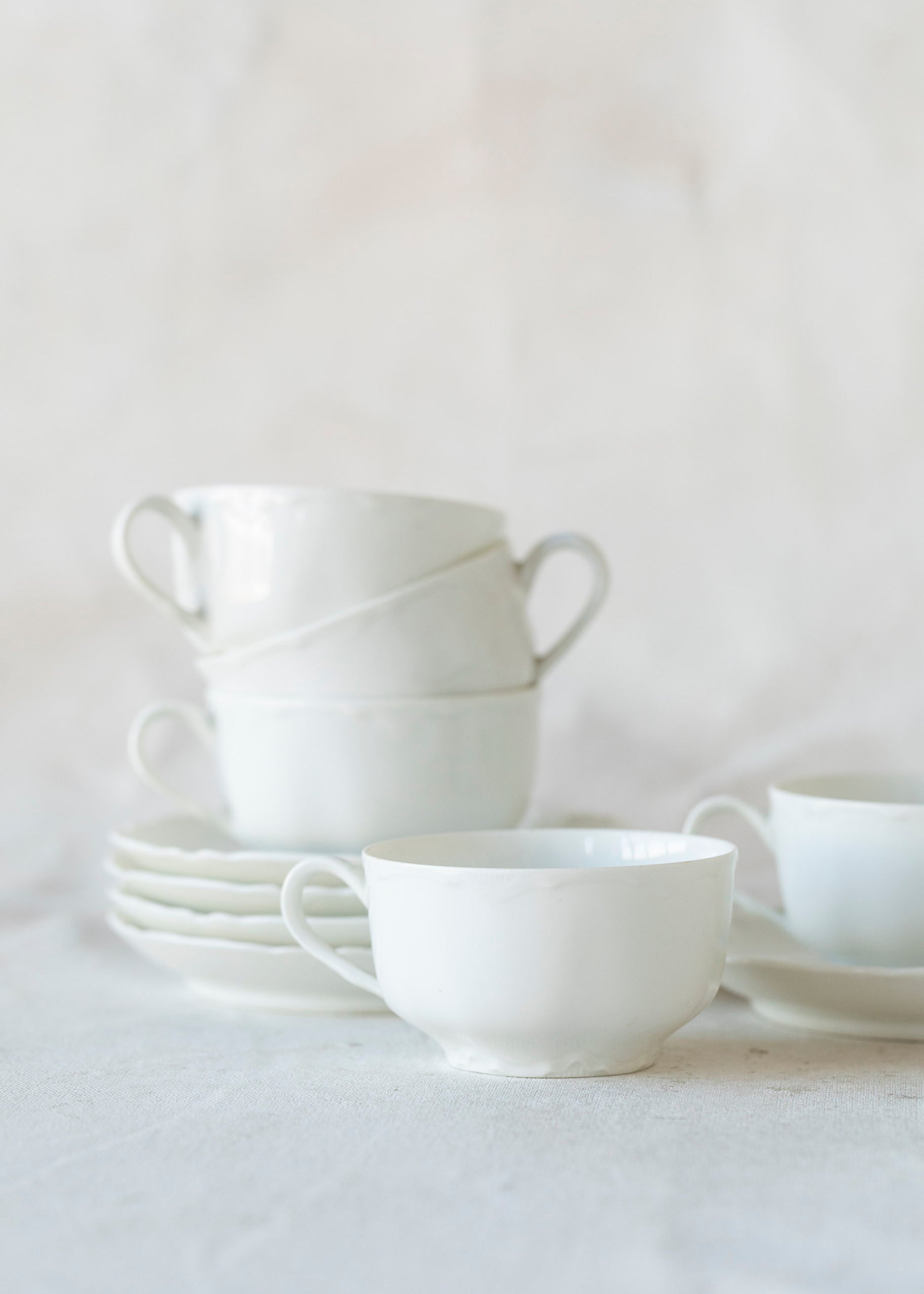 vintage_porcelain_teacup_saucer_set-3.jpg