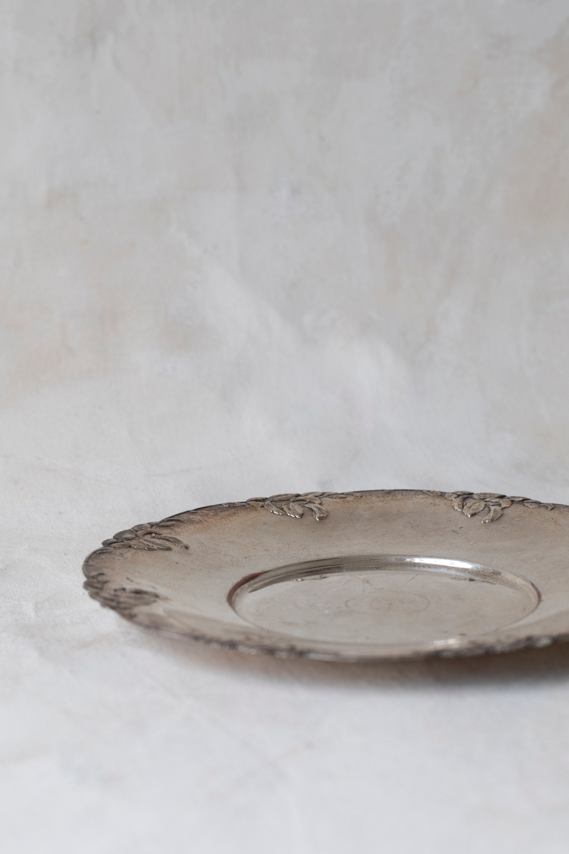 Vintage Wallace Silverplate Round Dish