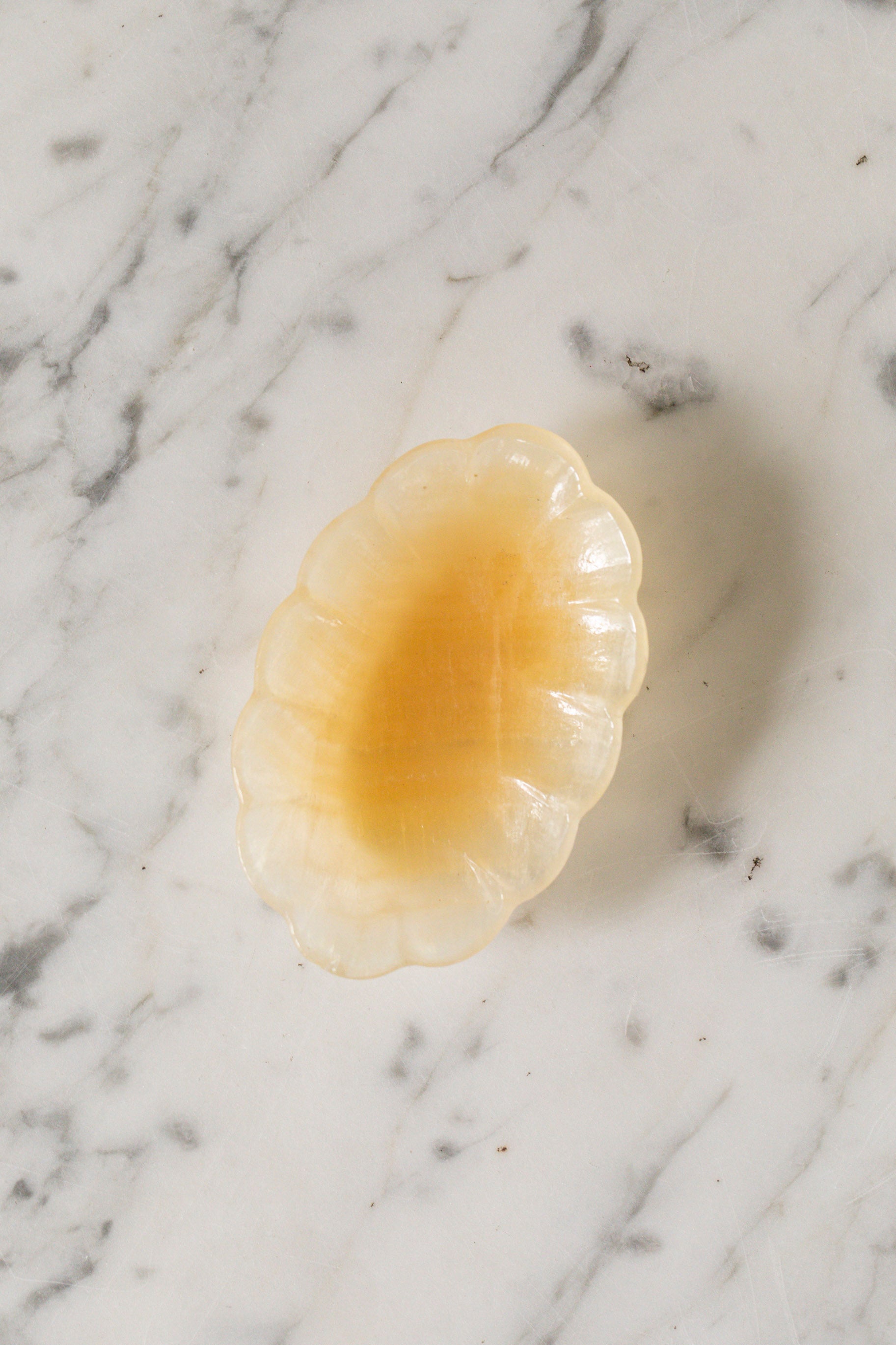 Vintage Scalloped Onyx Soap Dish