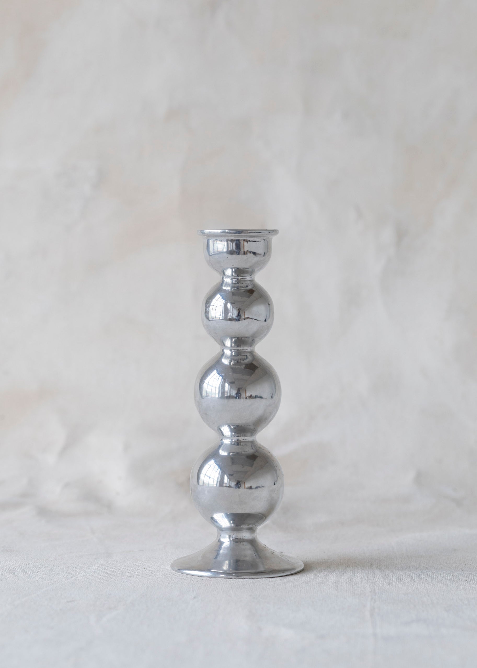 vintage_silver_bauble_candle_holder.jpg