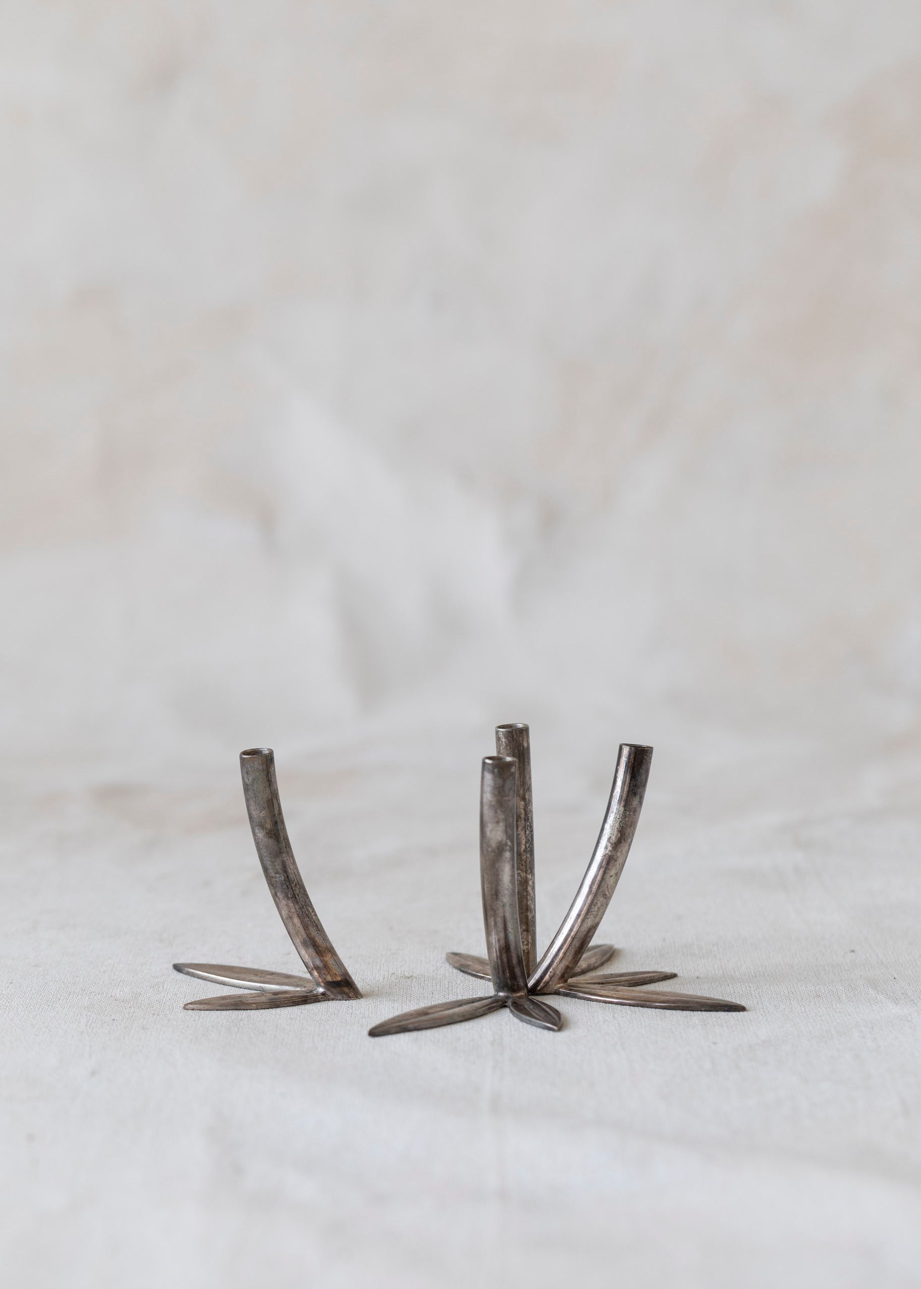 vintage_silver_leaf_candle_set-3.jpg