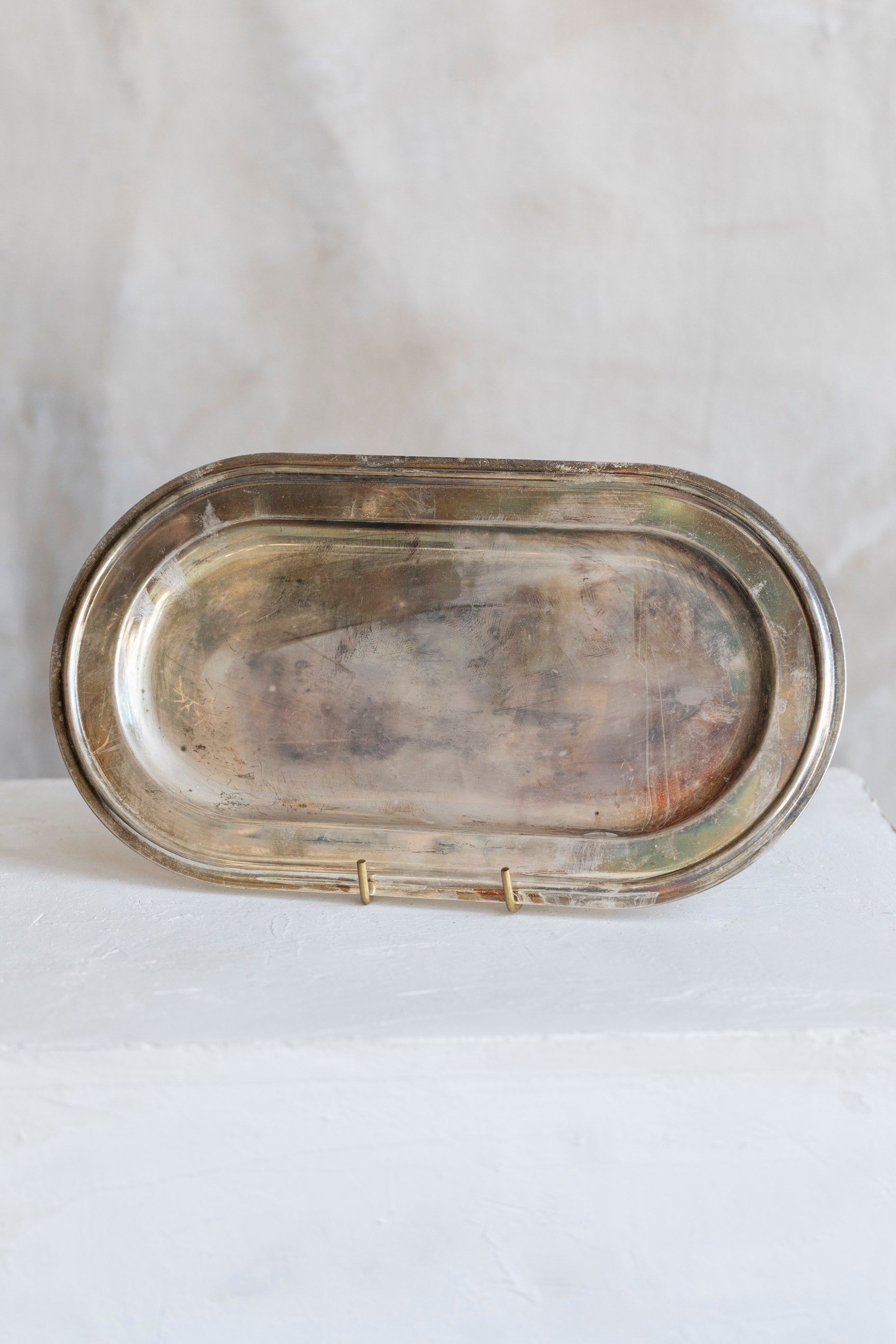 vintage_silver_rounded_rectangular_tray.jpg