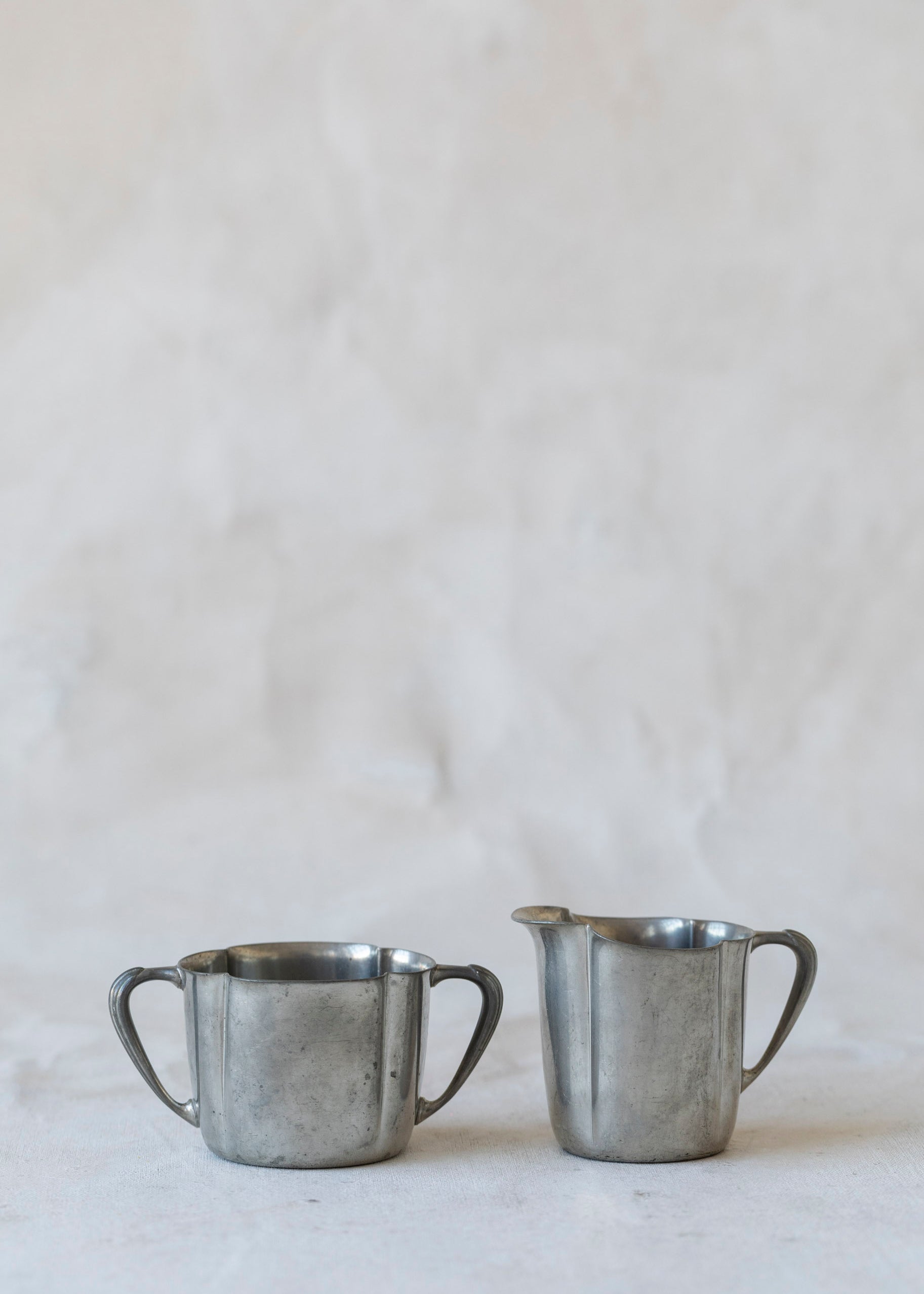 vintage_silver_scallop_cream_sugar.jpg