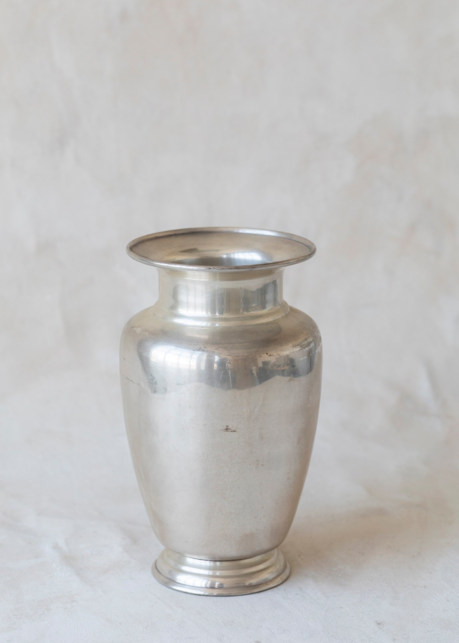 vintage_silver_urn_vase-2.jpg