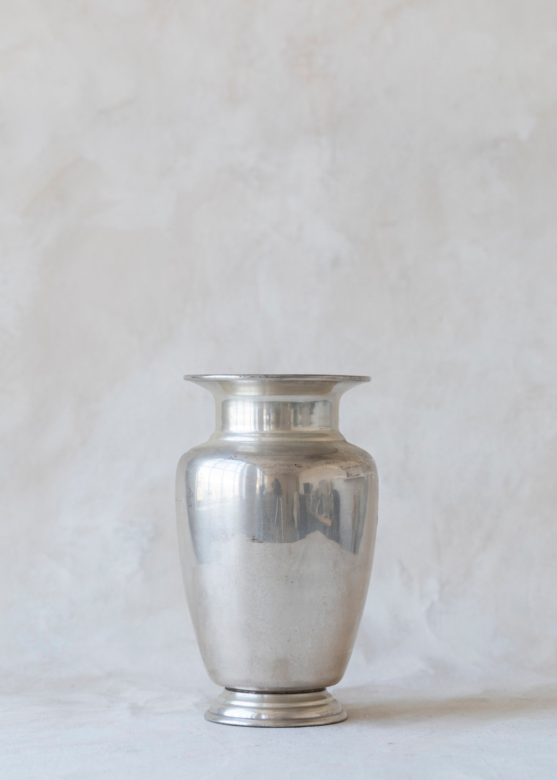 vintage_silver_urn_vase.jpg