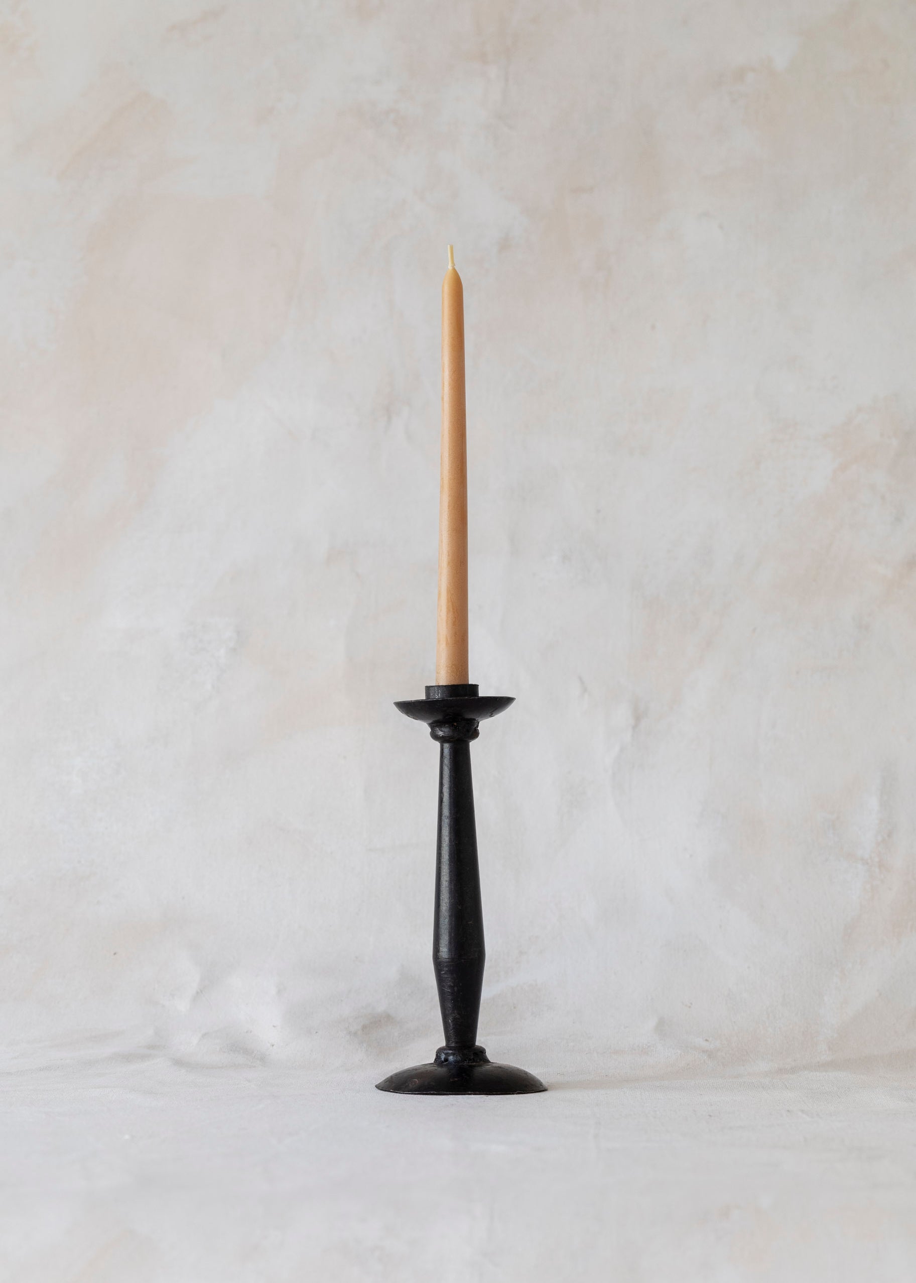 vintage_single_iron_candlestick-2_a18c7324-d85b-45f3-8b29-6da6d62f0740.jpg