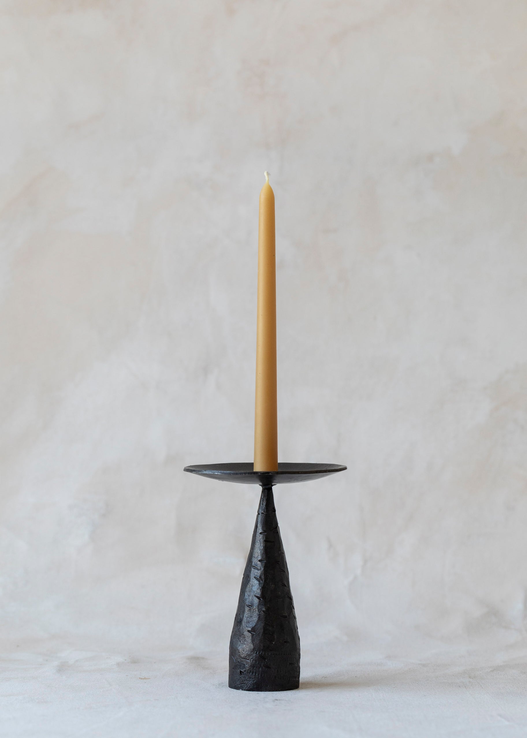 vintage_single_iron_candlestick_4c9a1222-861c-45f7-89e8-c3170ca96e55.jpg
