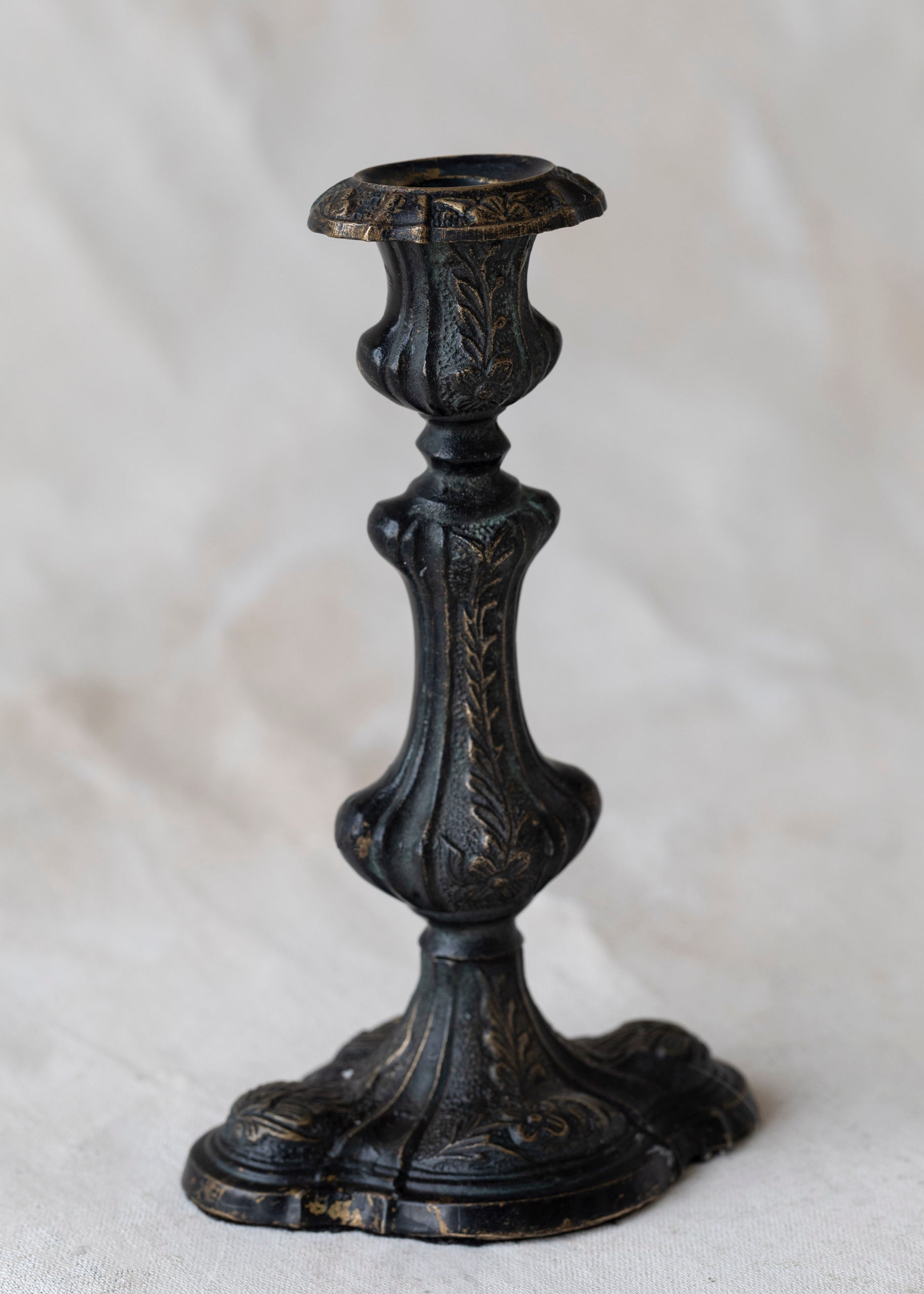 vintage_single_iron_flower_detail_candlestick-2.jpg