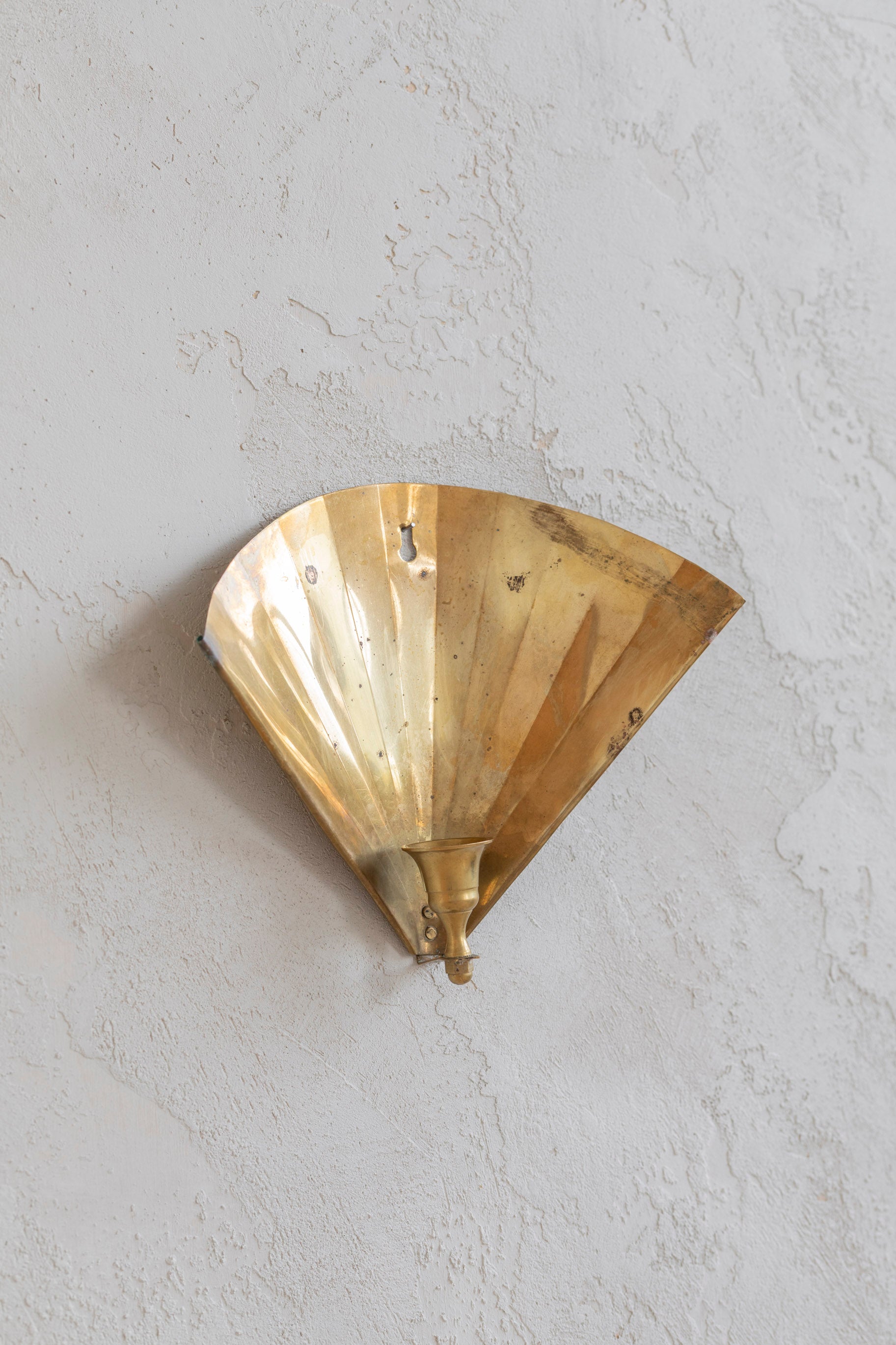 Vintage Petite Fan Candle Sconce