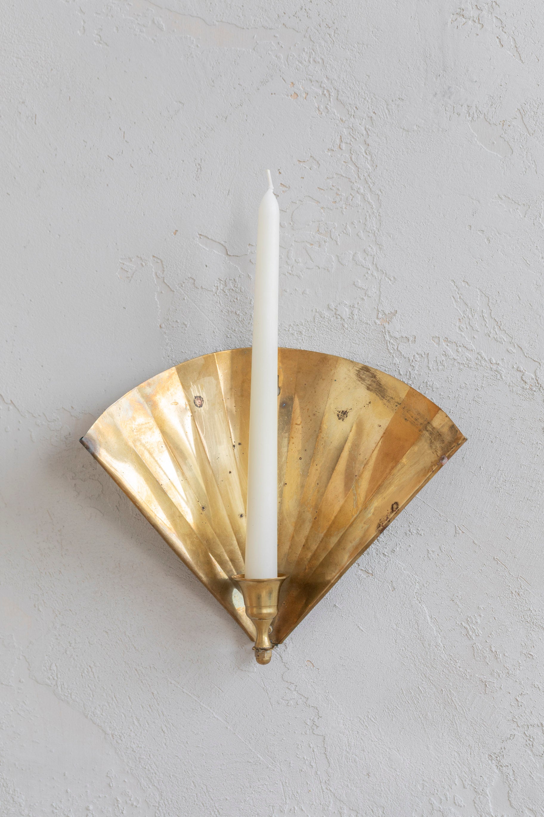 Vintage Petite Fan Candle Sconce