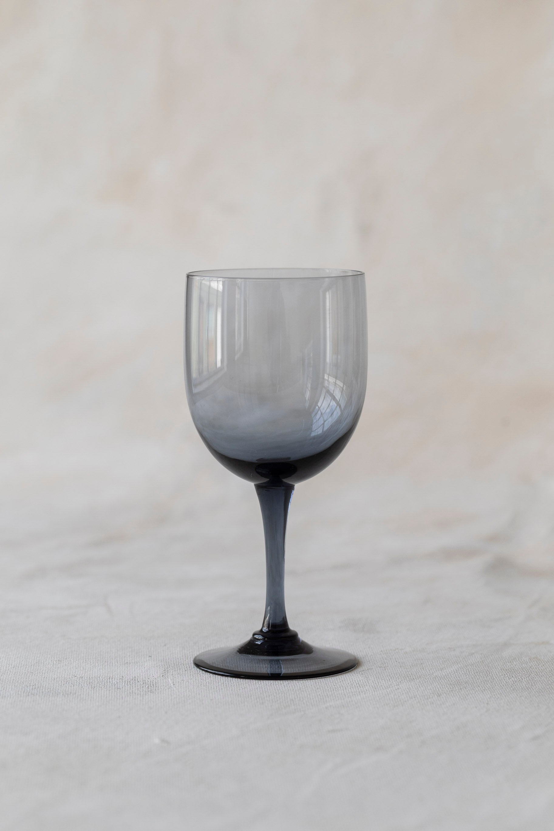 Vintage Romance Blue Crystal Wine Glasses