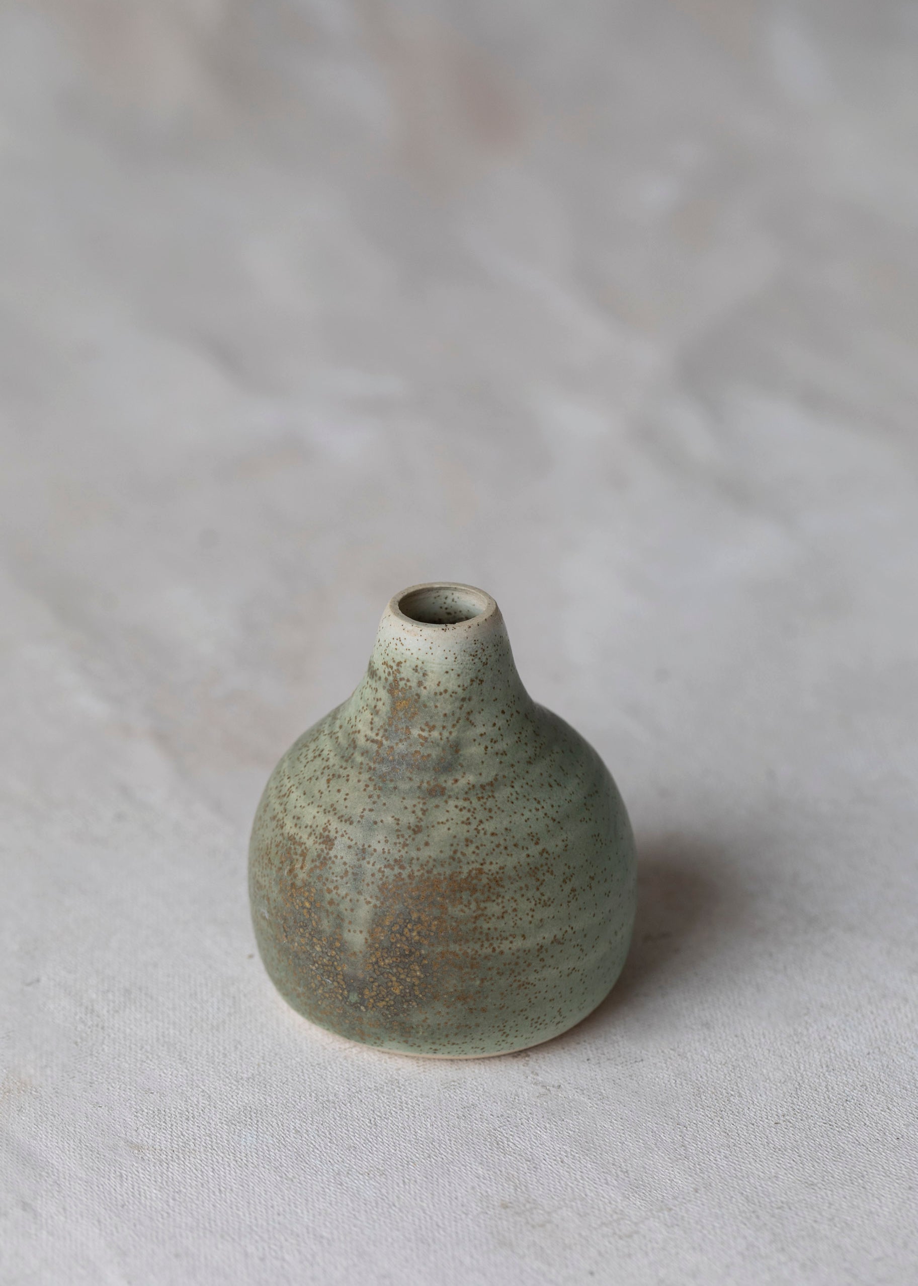 vintage_speckeld_seafoam_green_bud_vase.jpg