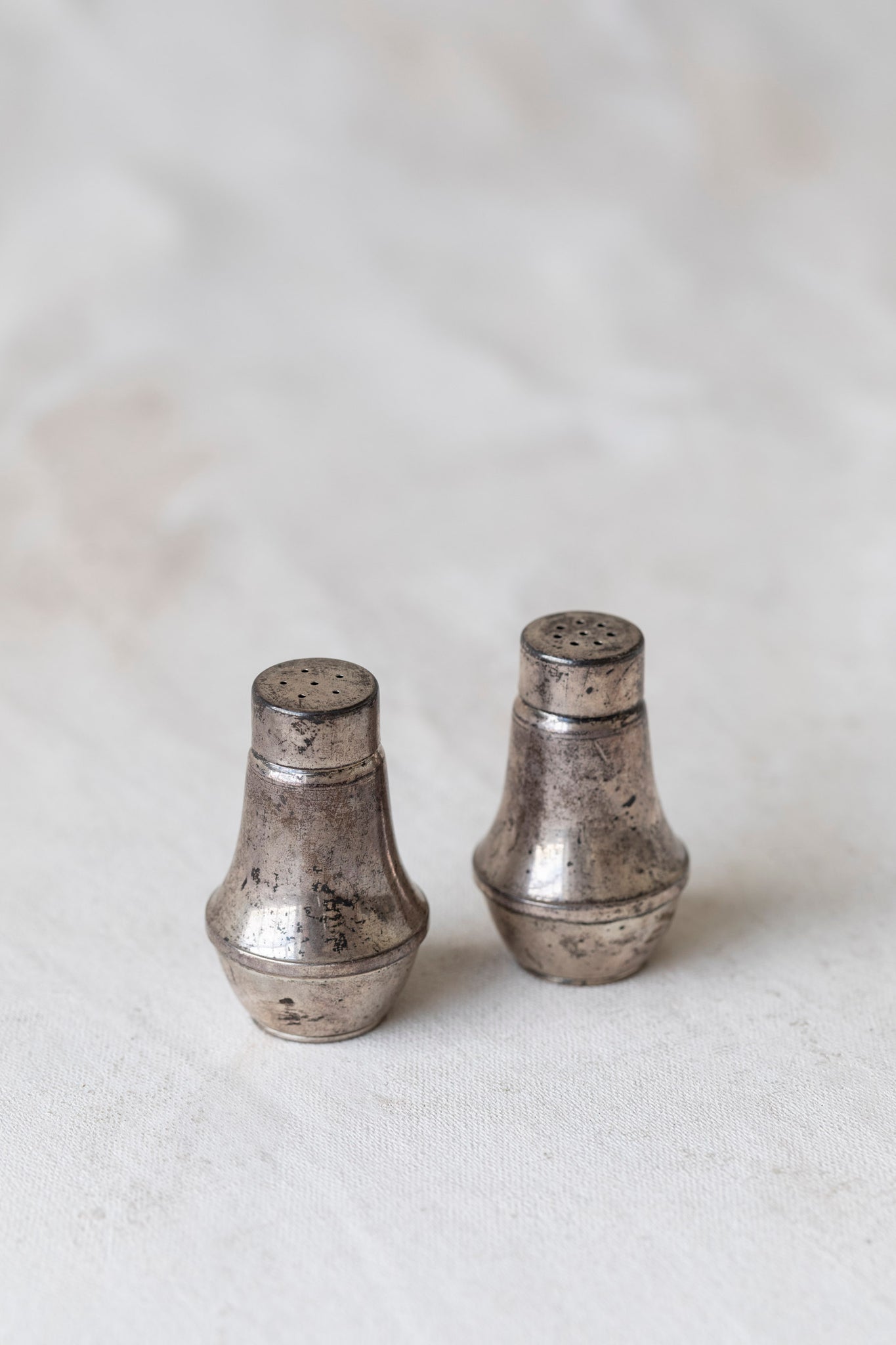 Antique Sterling Silver Salt and Pepper – Hoppe Shoppe Antique Sterling Silver Salt and Pepper – Hoppe Shoppe