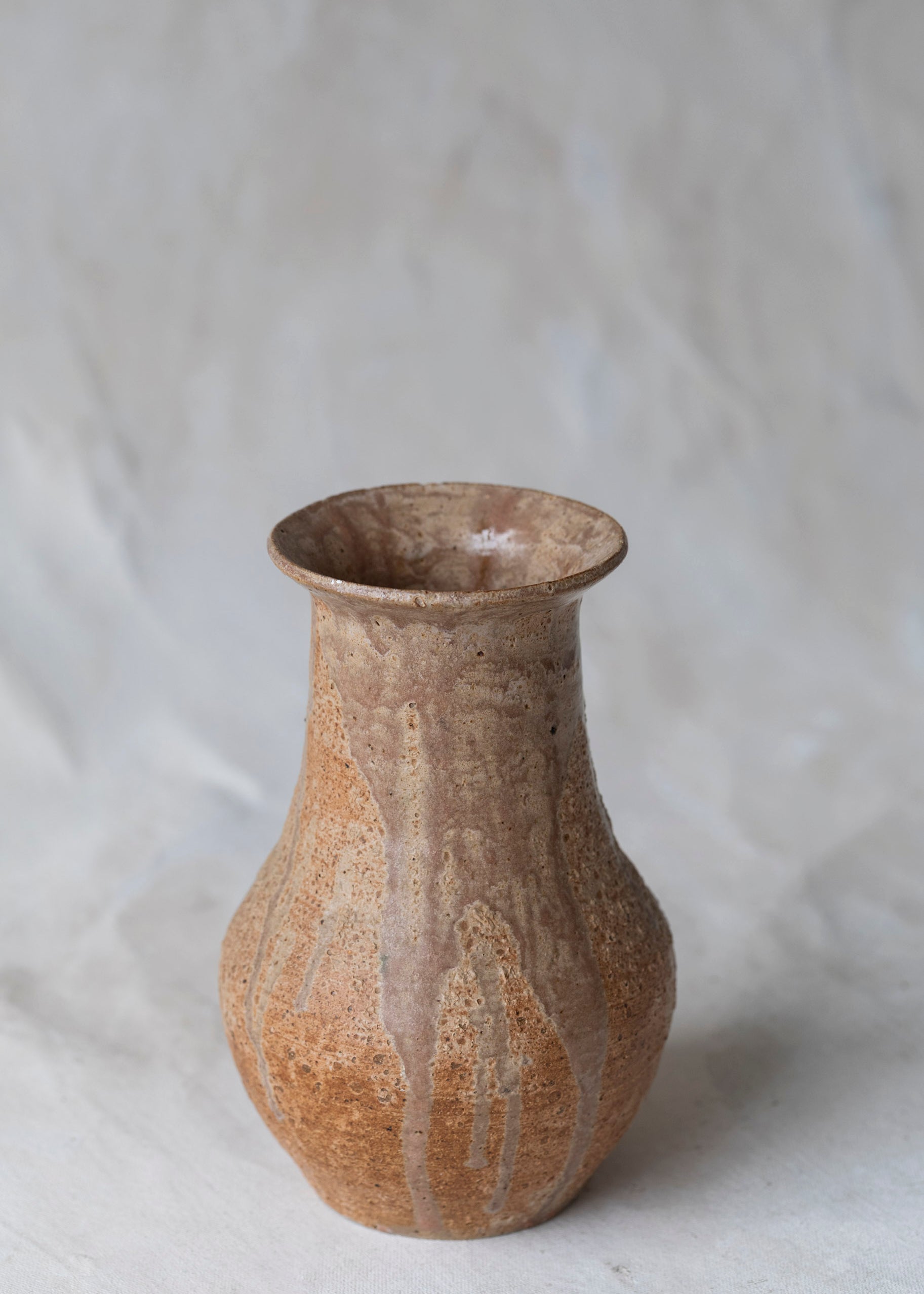 vintage_textured_orange_vase-2.jpg