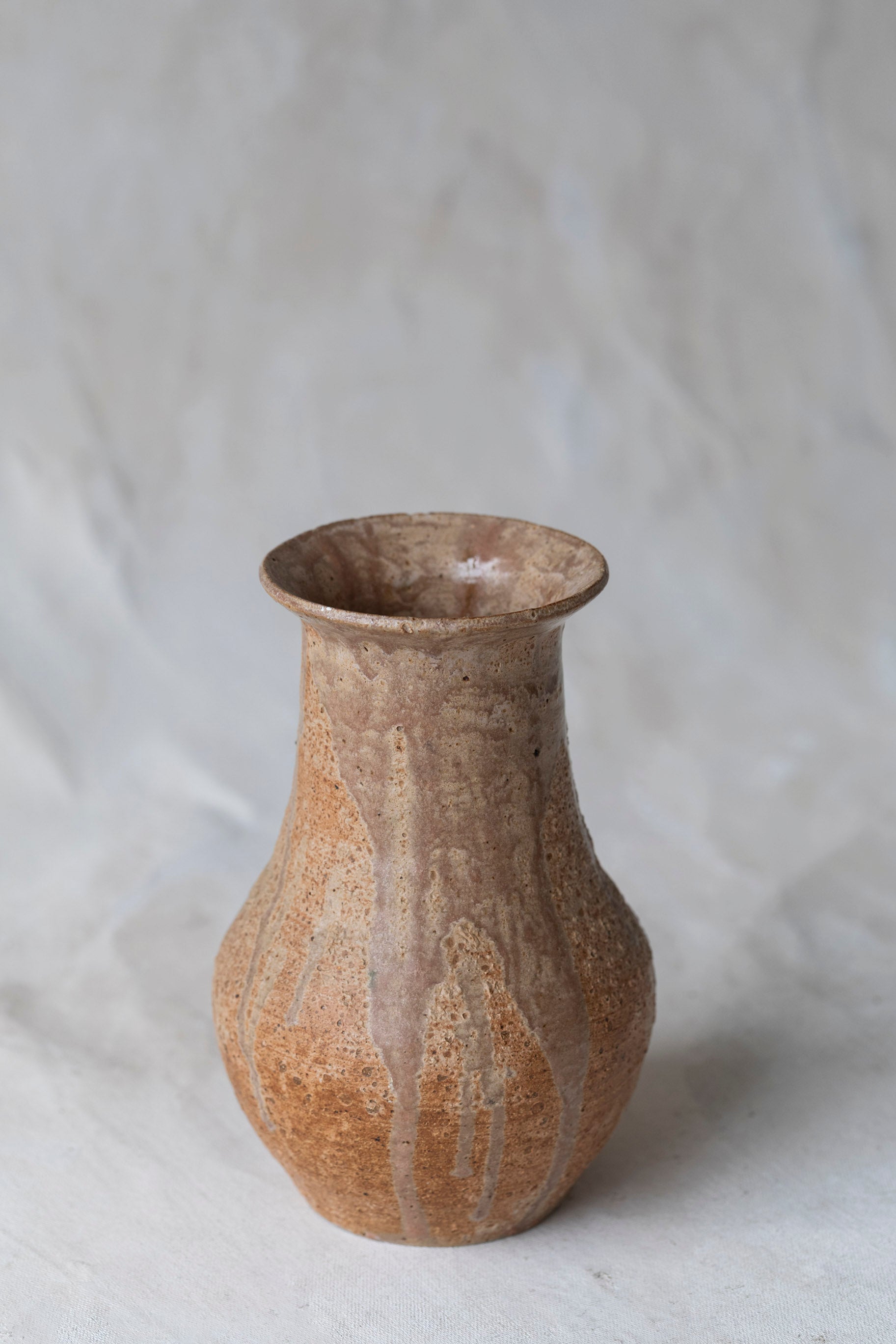 vintage_textured_orange_vase-2.jpg