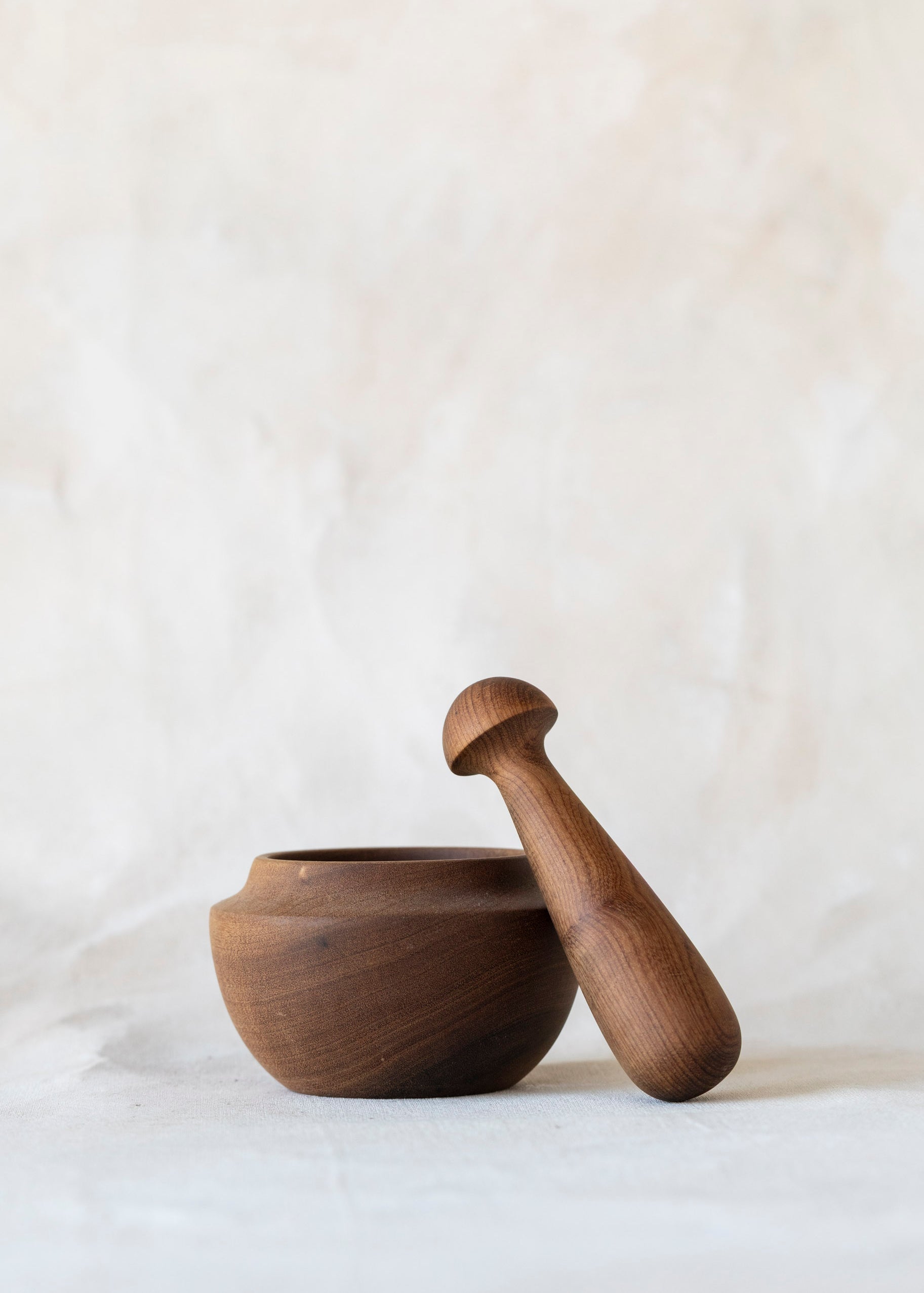 vintage_wood_mortar_pestle-2.jpg