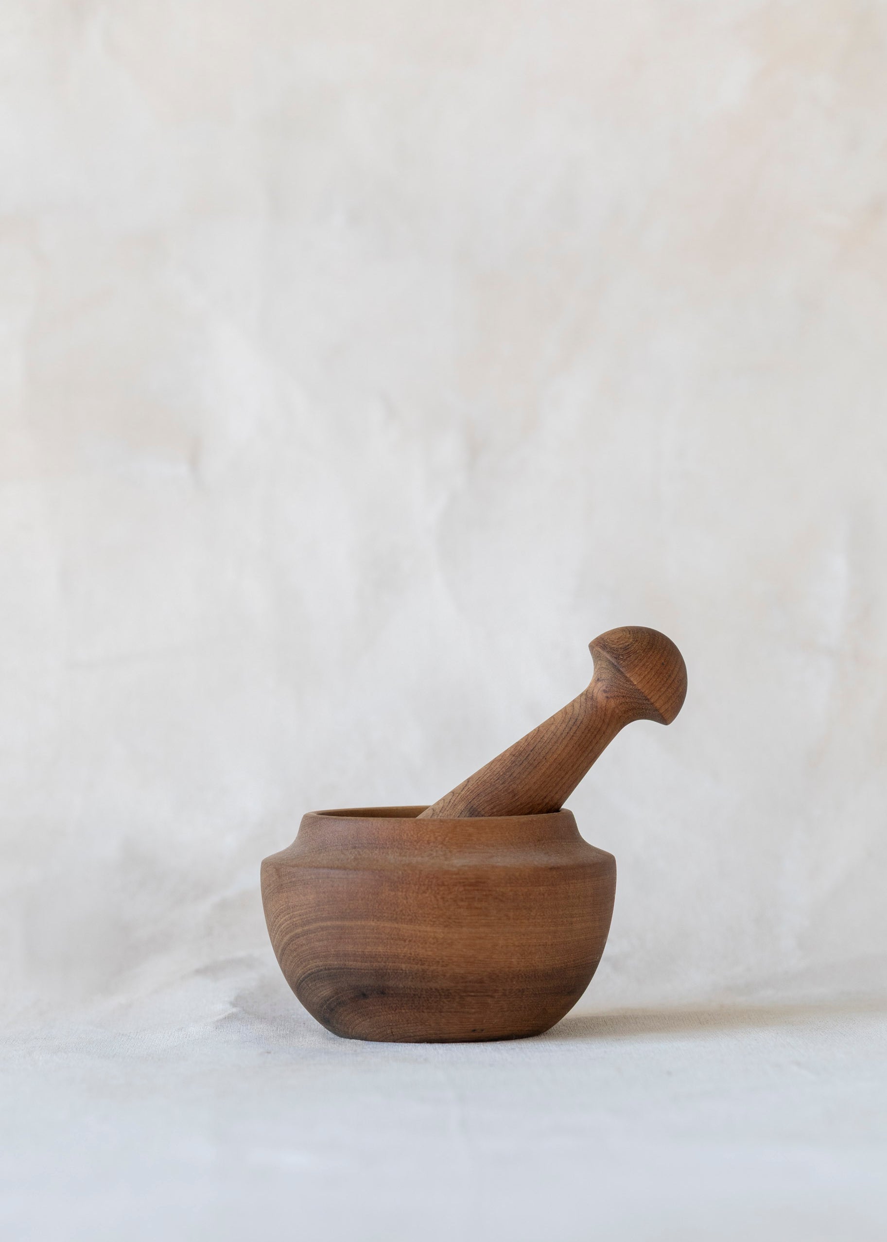 vintage_wood_mortar_pestle-3.jpg