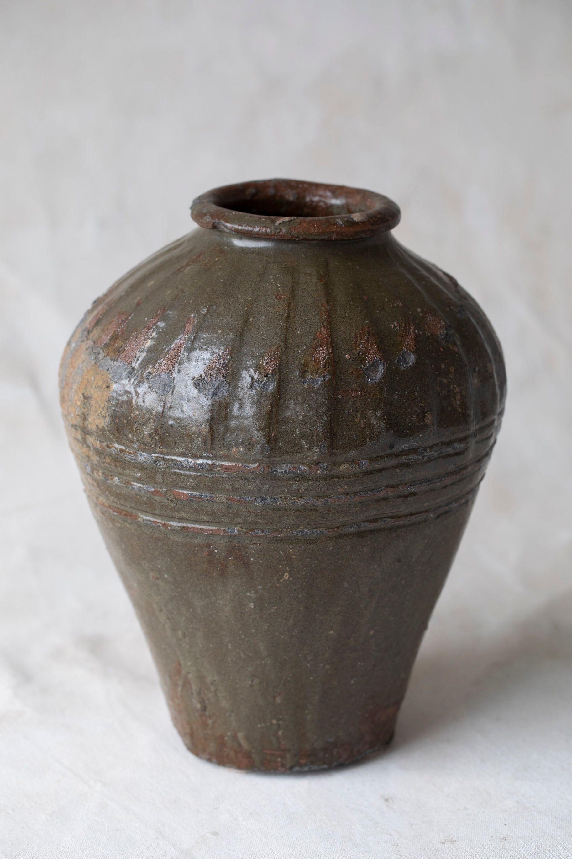 vintage_xl_green_vase.jpg