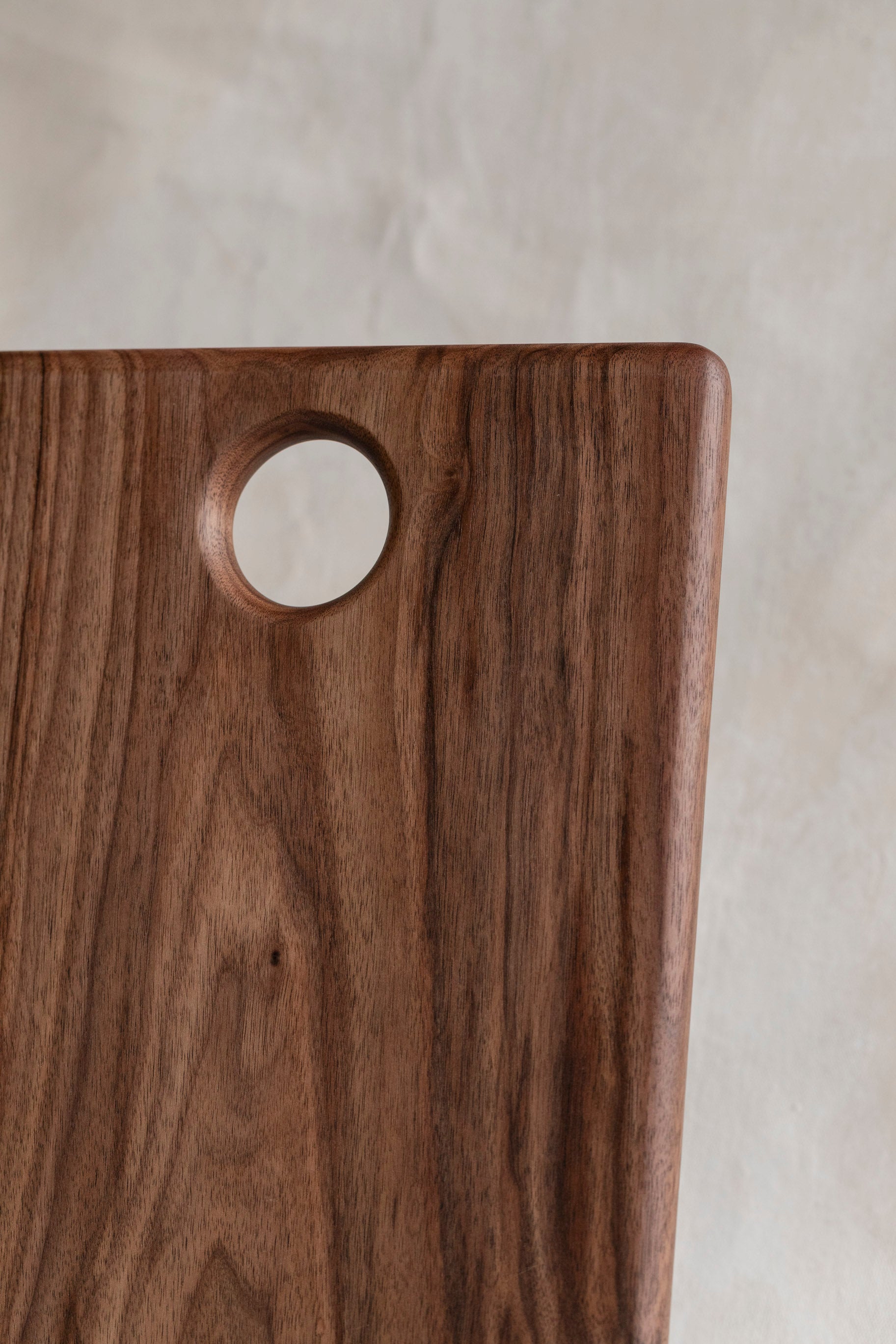 walnut_cutting_serving_board.jpg