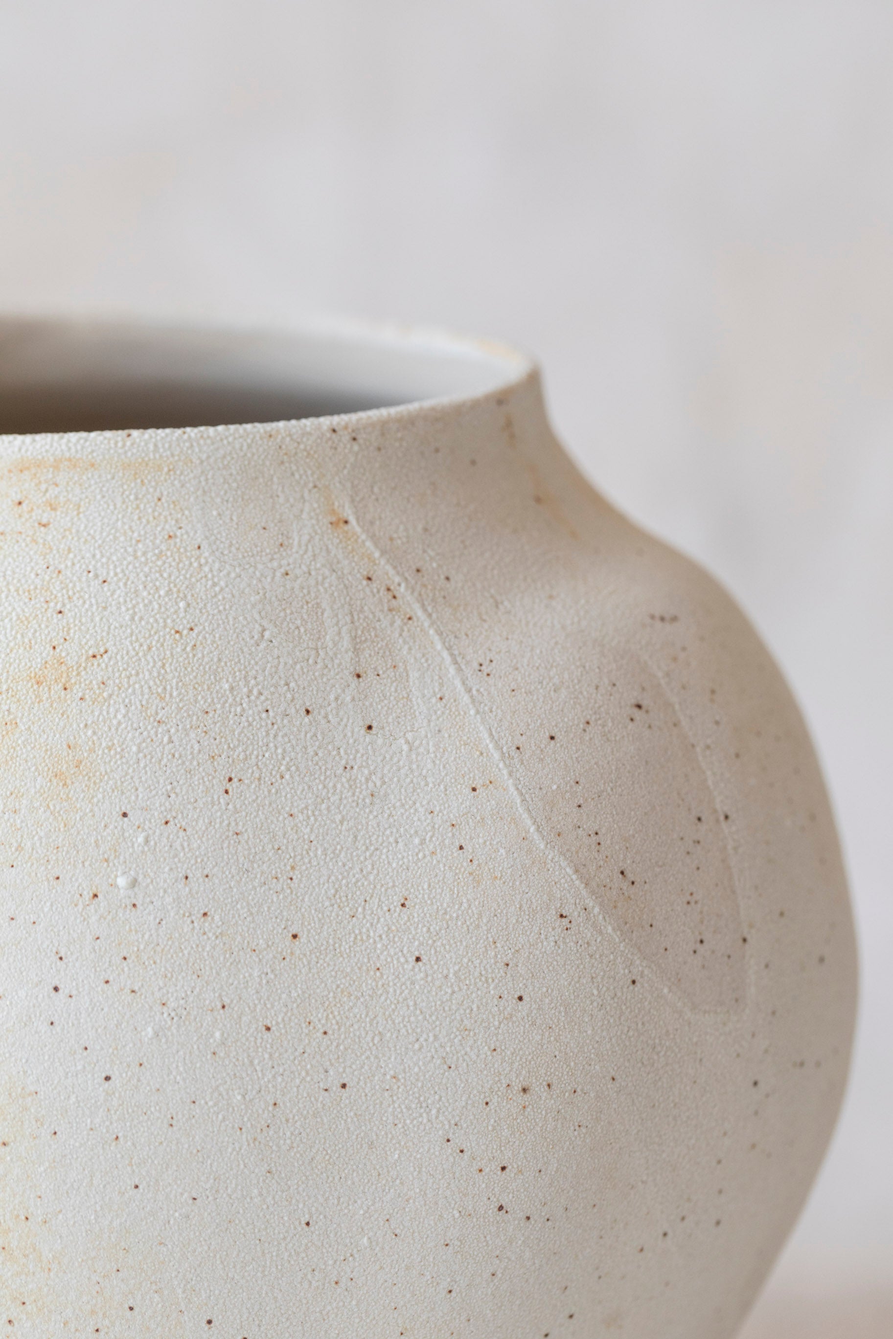 White Sand Bulb Vase