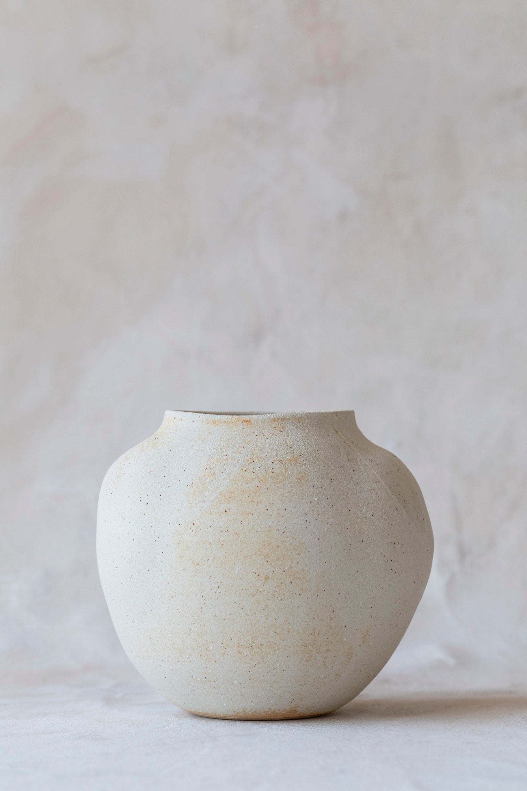 White Sand Bulb Vase