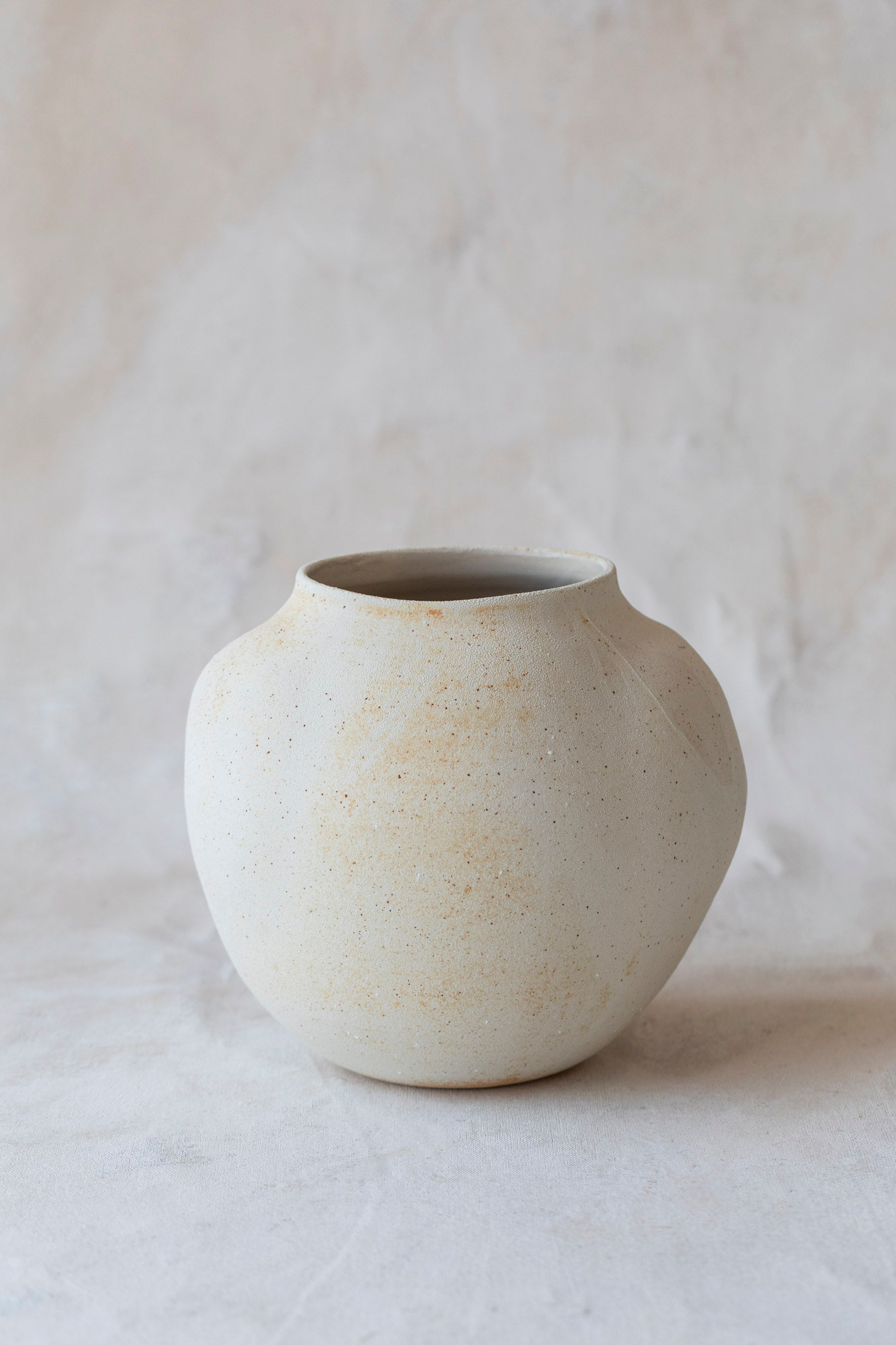 White Sand Bulb Vase